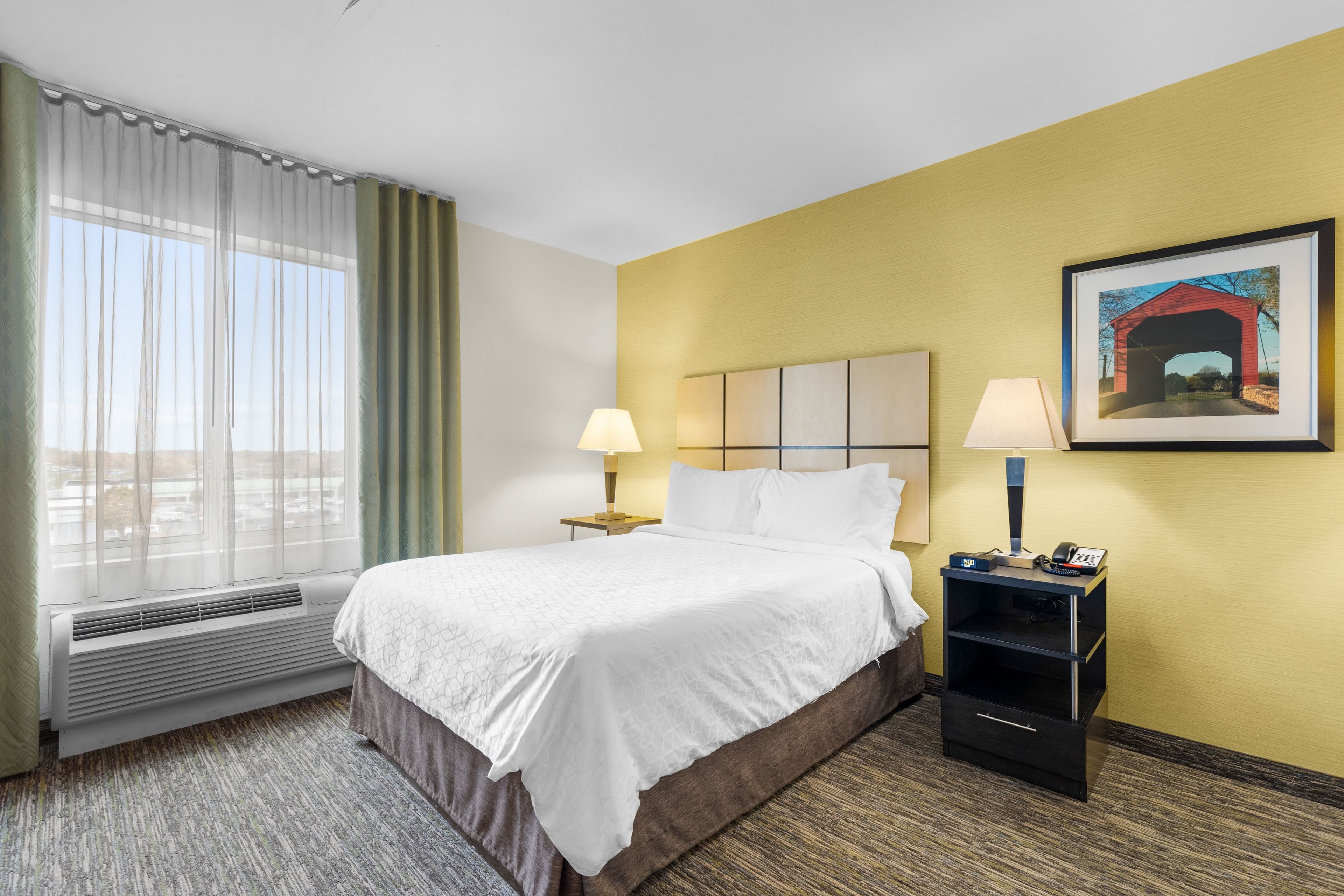 Candlewood Suites Erie - Image 3
