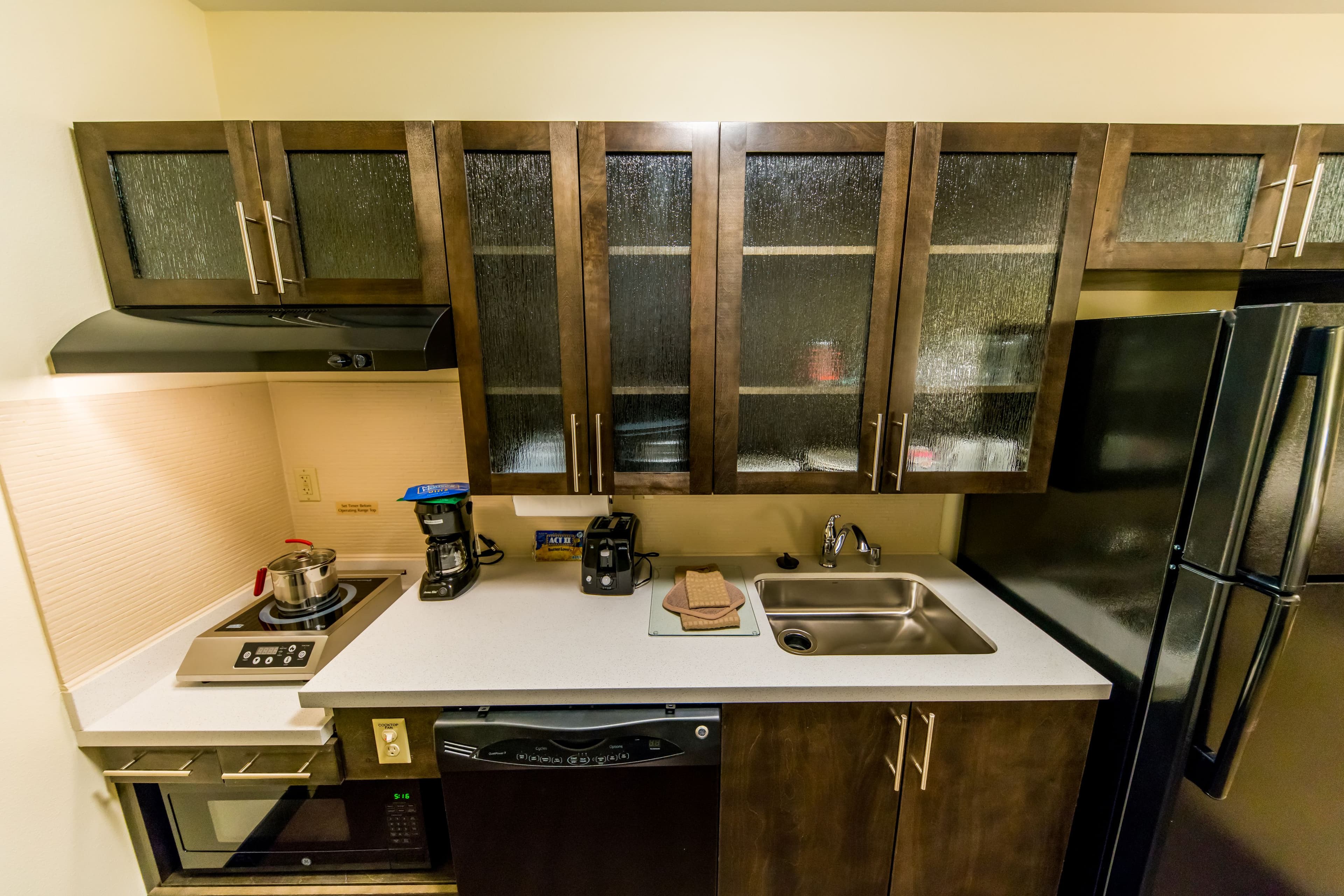 Candlewood Suites Fairbanks — 16
