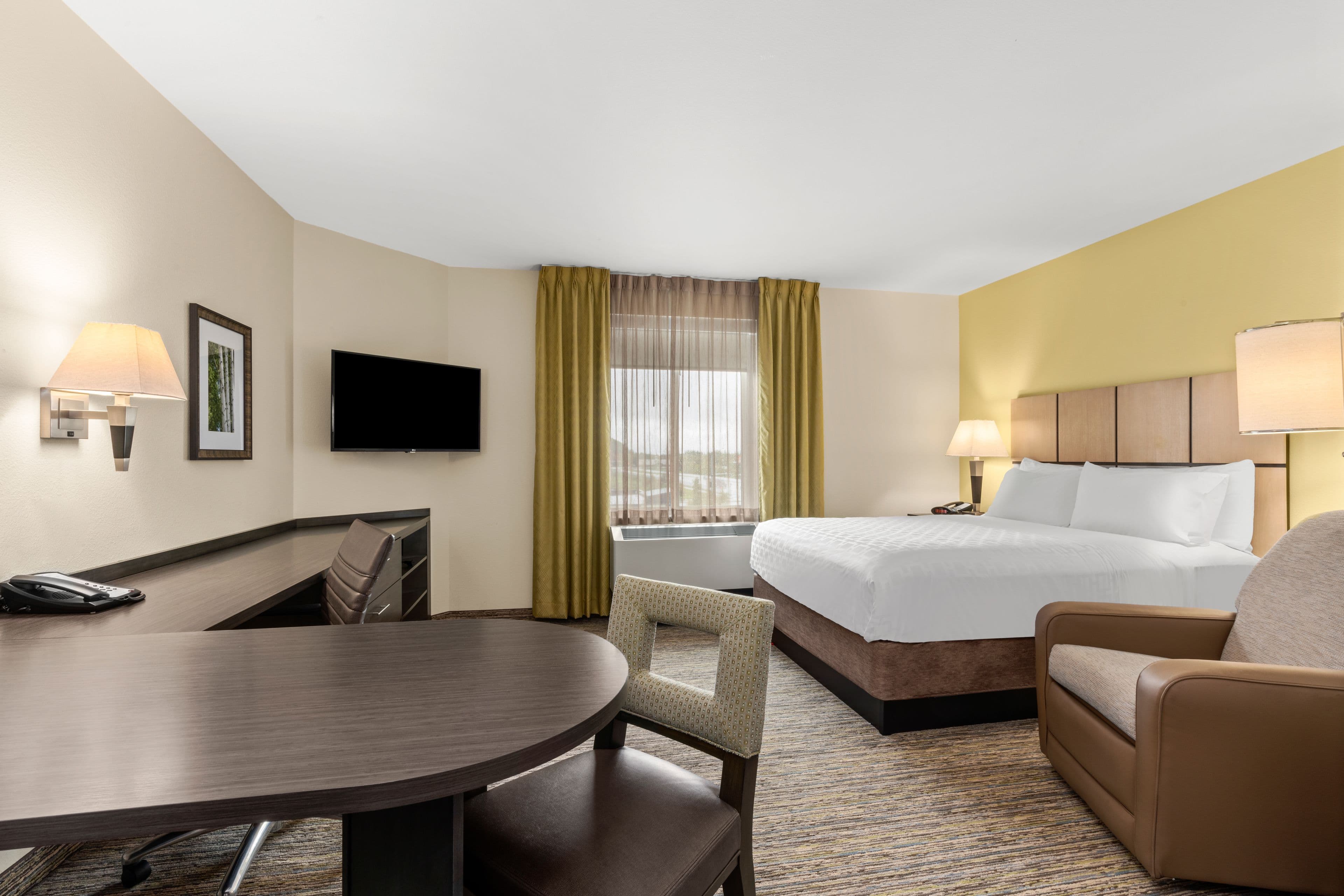 Candlewood Suites Fairbanks — 11
