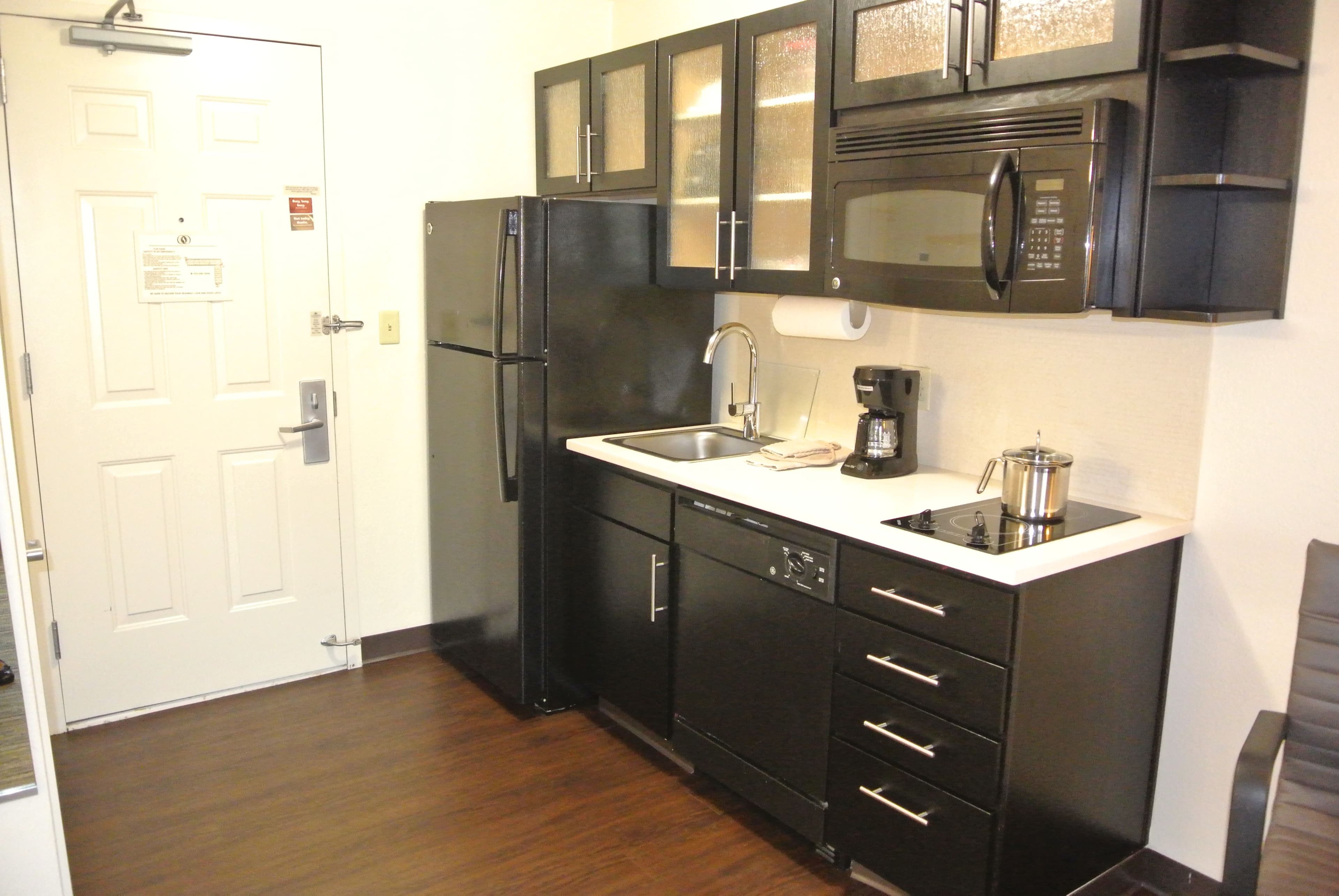 Candlewood Suites Washington-Fairfax — 9