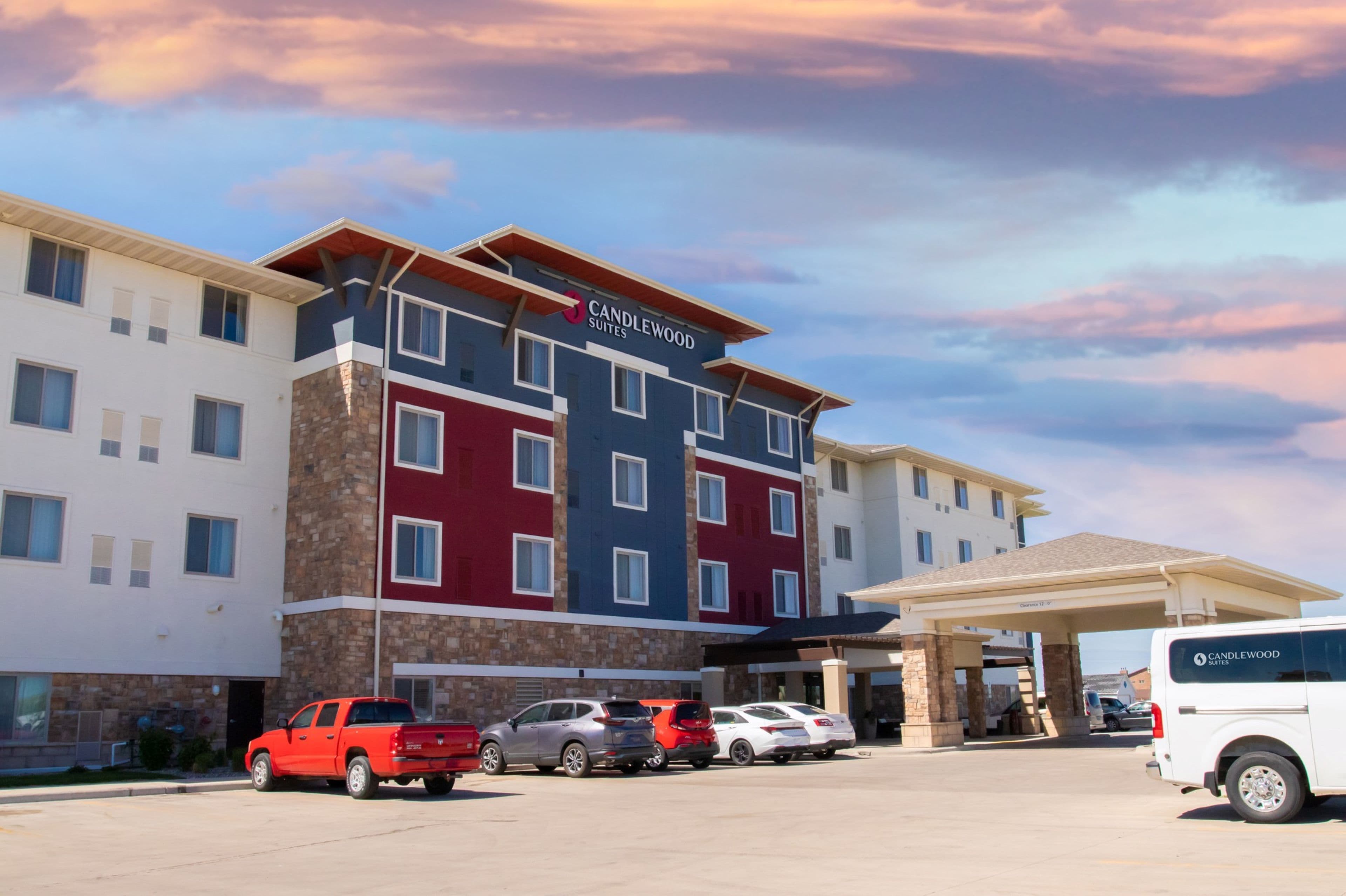 Candlewood Suites Fargo South - Medical Center - Image 1