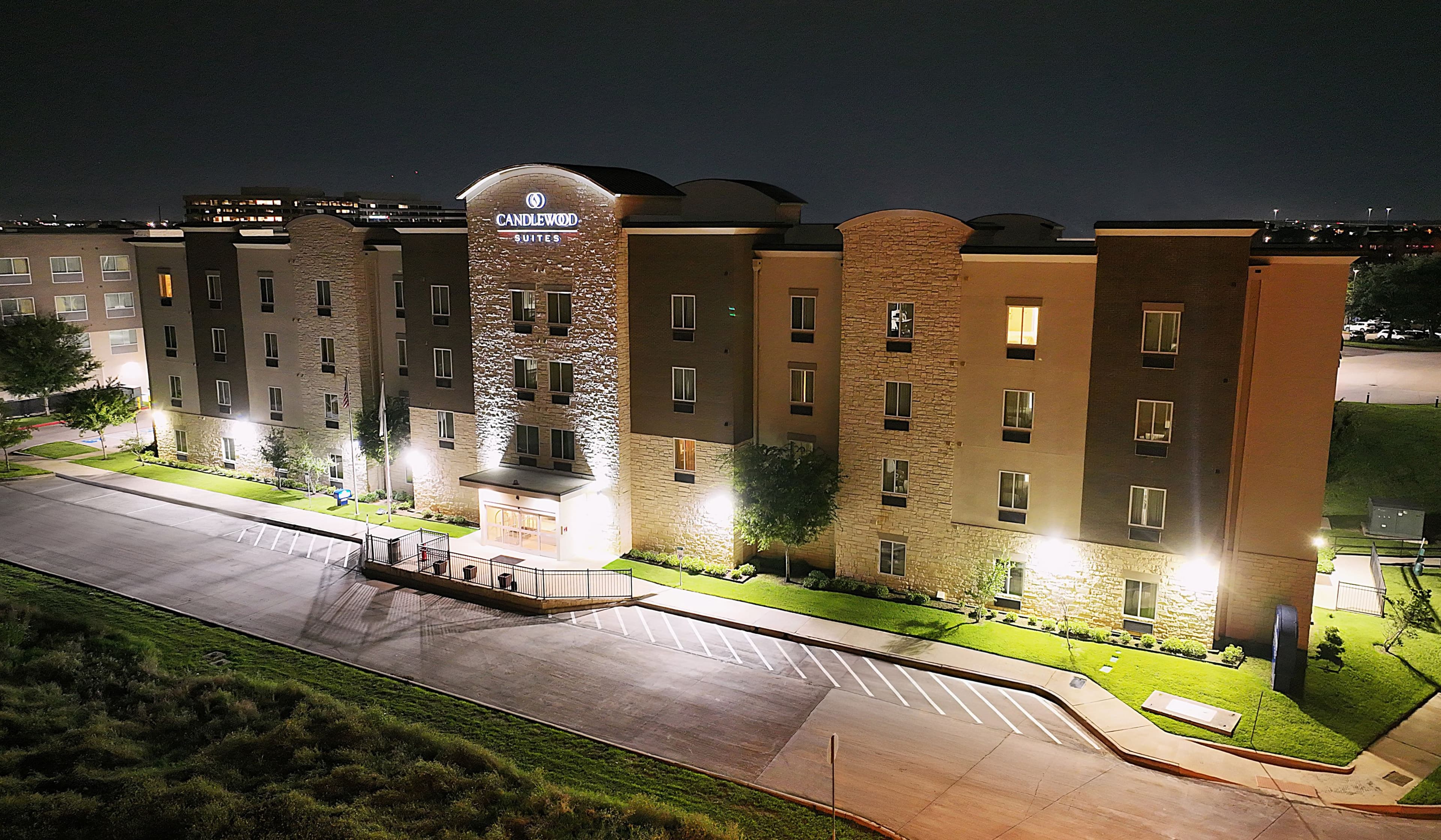 Candlewood Suites Dallas NW - Farmers Branch - Image 1