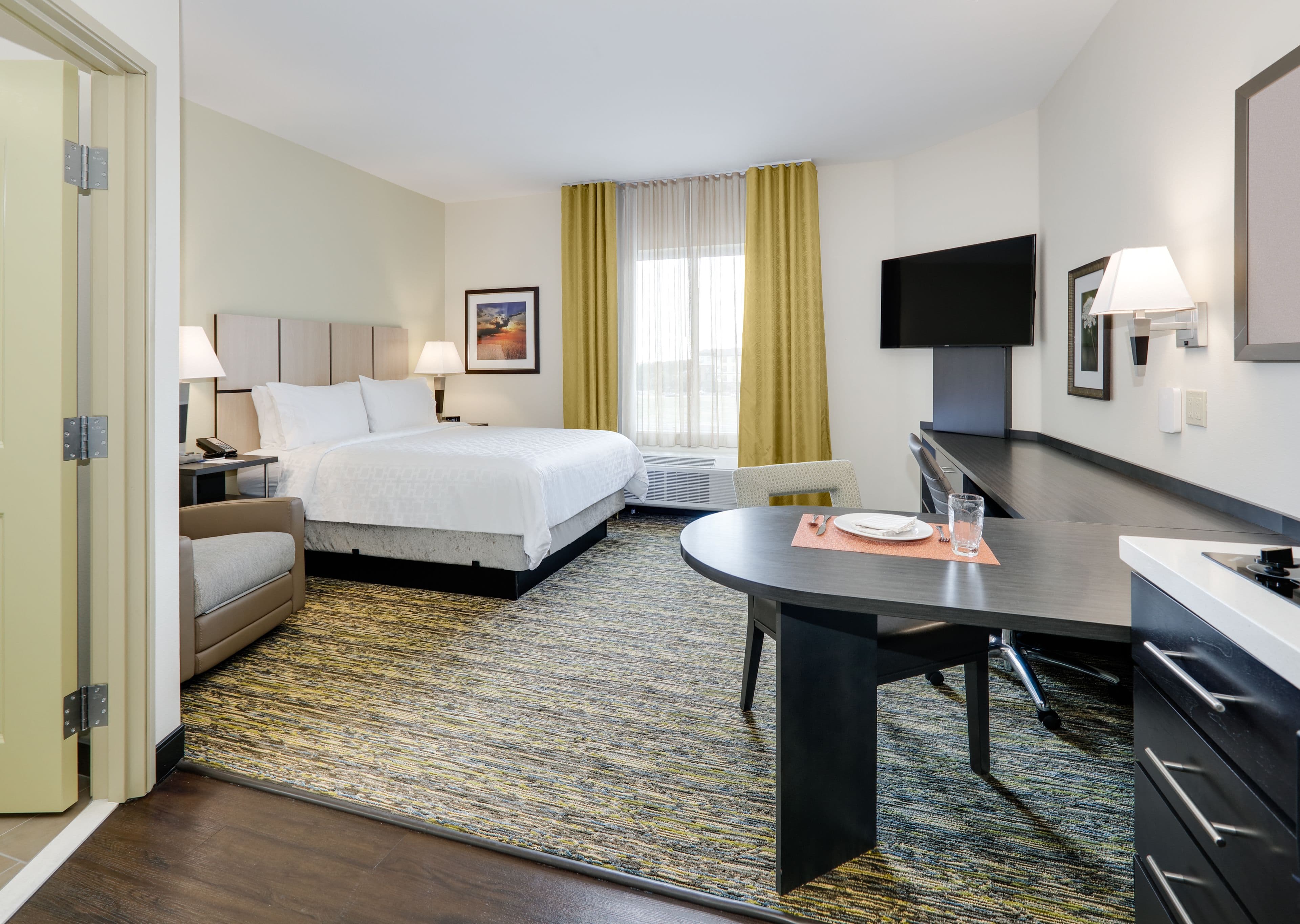 Candlewood Suites Dallas NW - Farmers Branch - Image 3