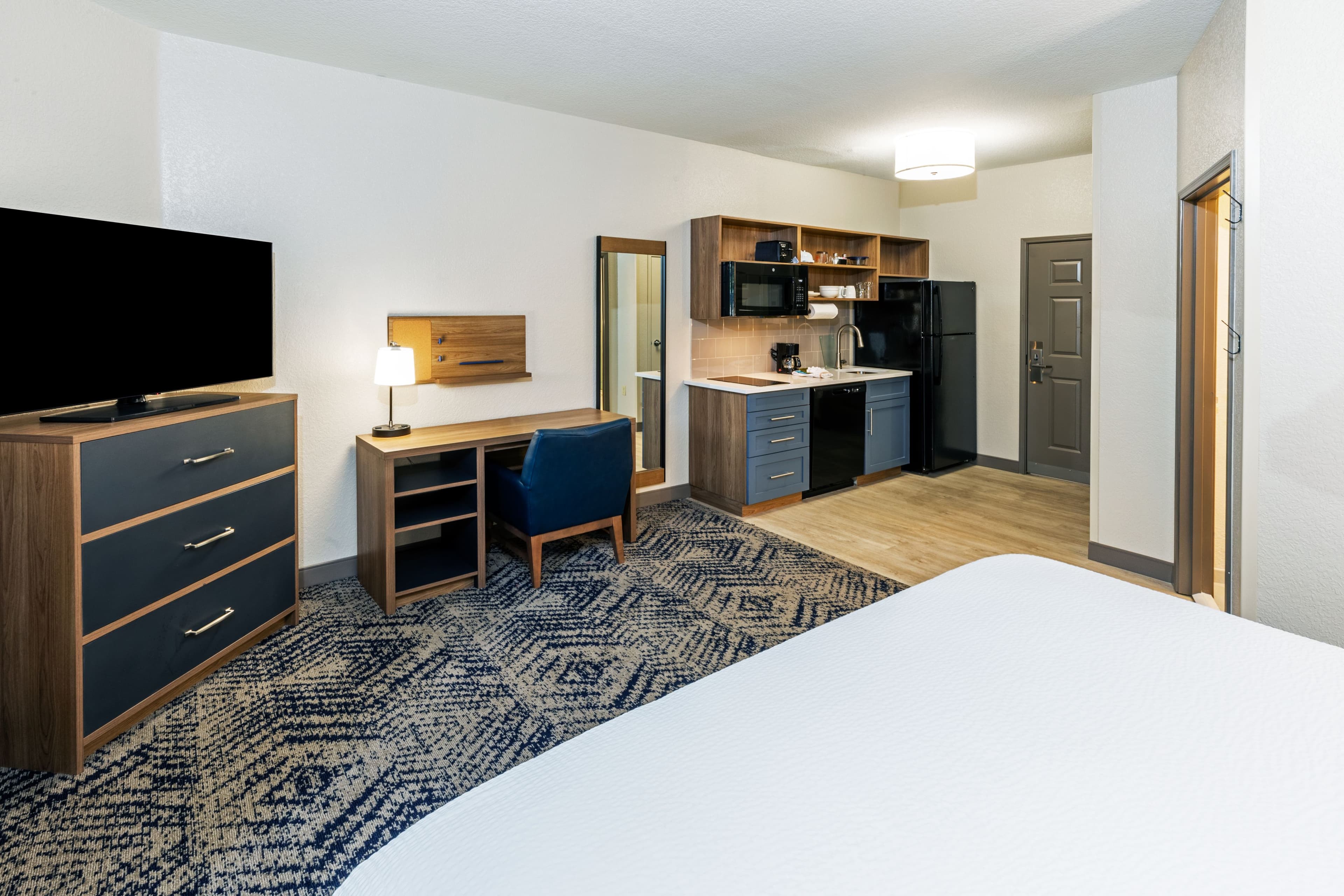 Candlewood Suites Fayetteville-Univ of Arkansas — 14