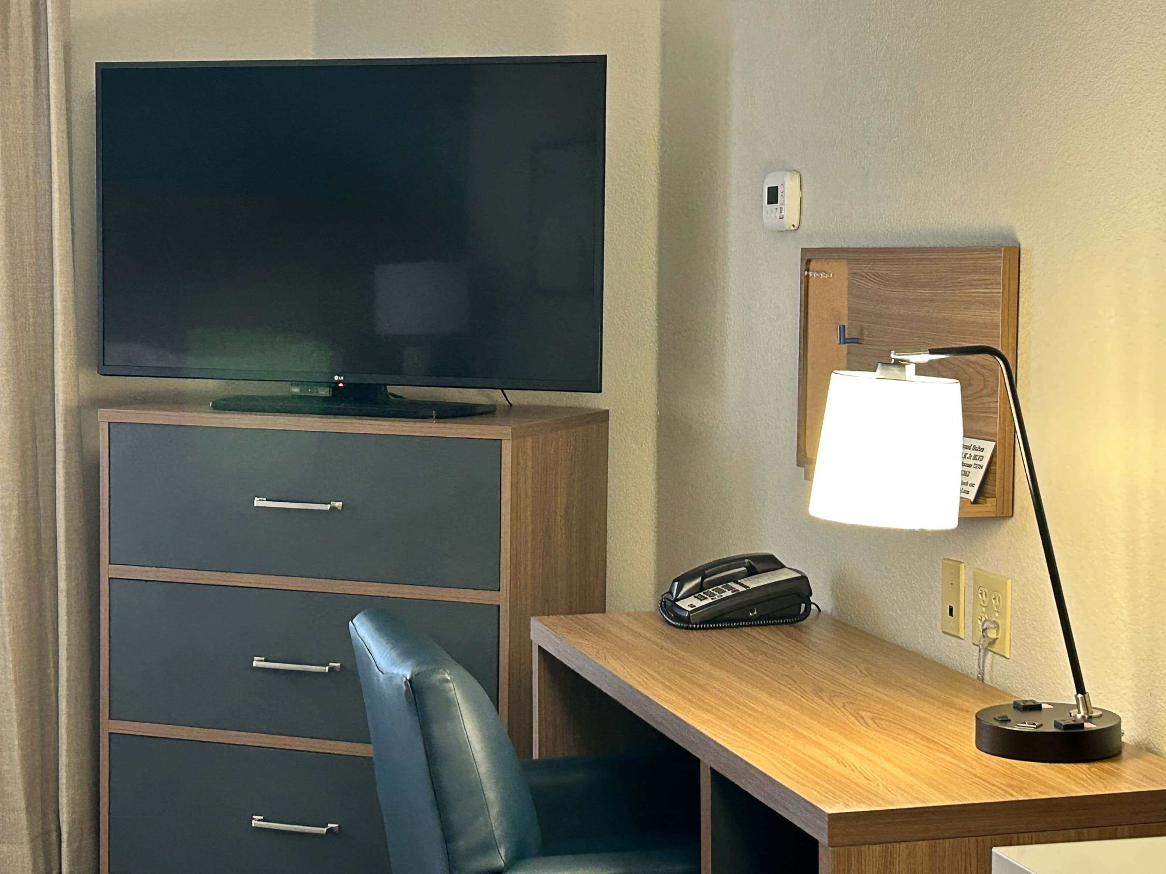 Candlewood Suites Fayetteville-Univ of Arkansas - Image 2