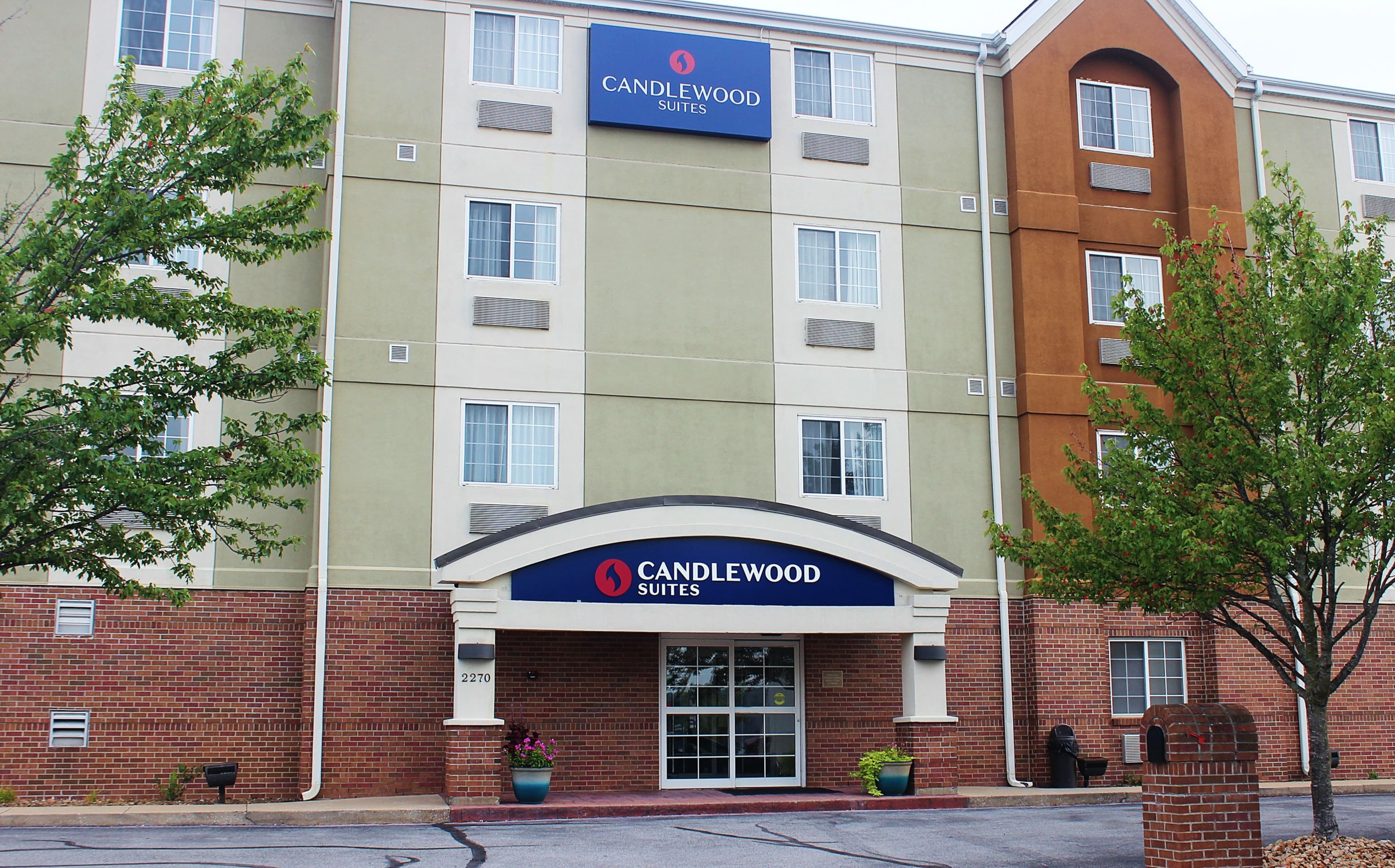 Candlewood Suites Fayetteville-Univ of Arkansas - Image 1
