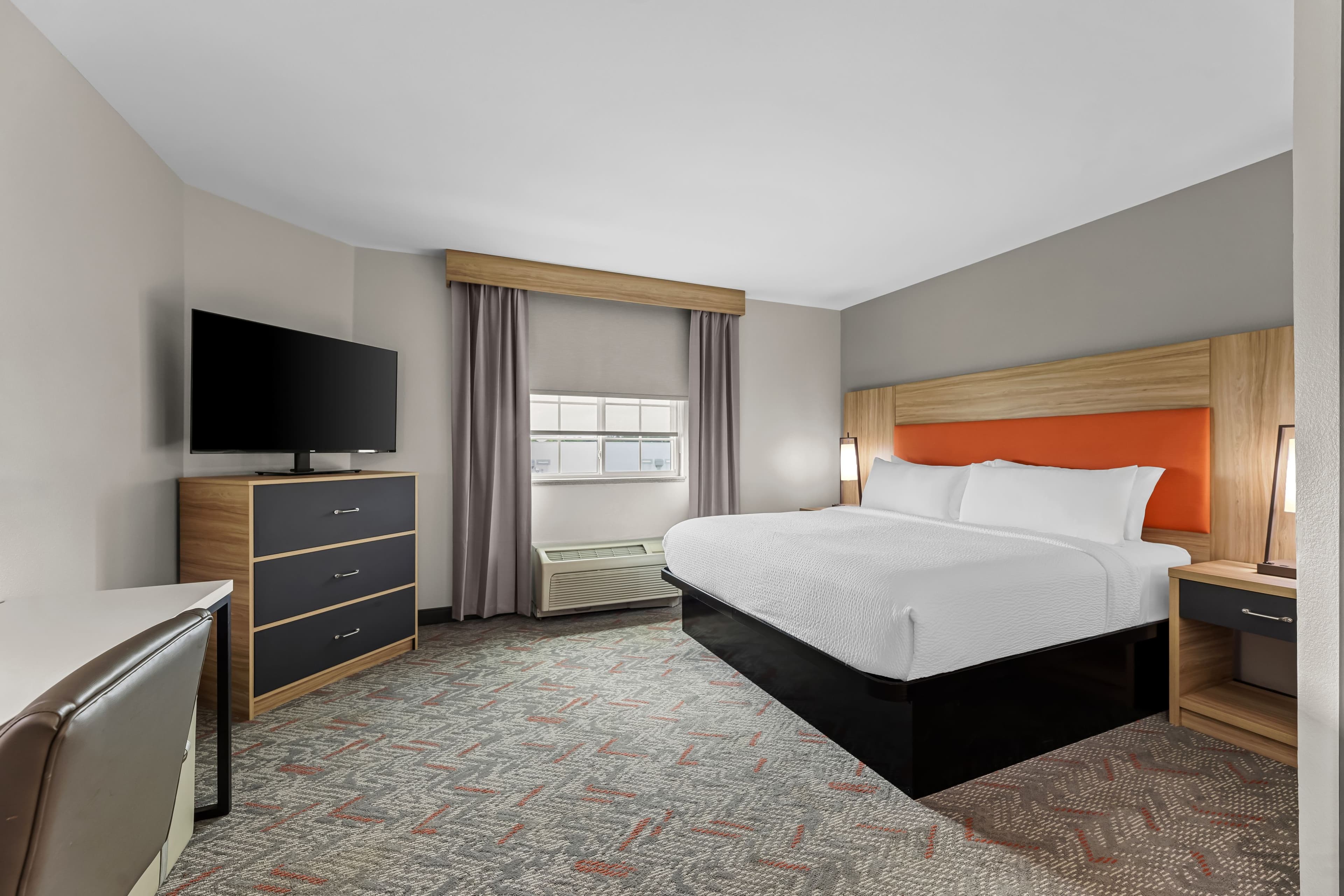 Candlewood Suites Flowood - Image 2