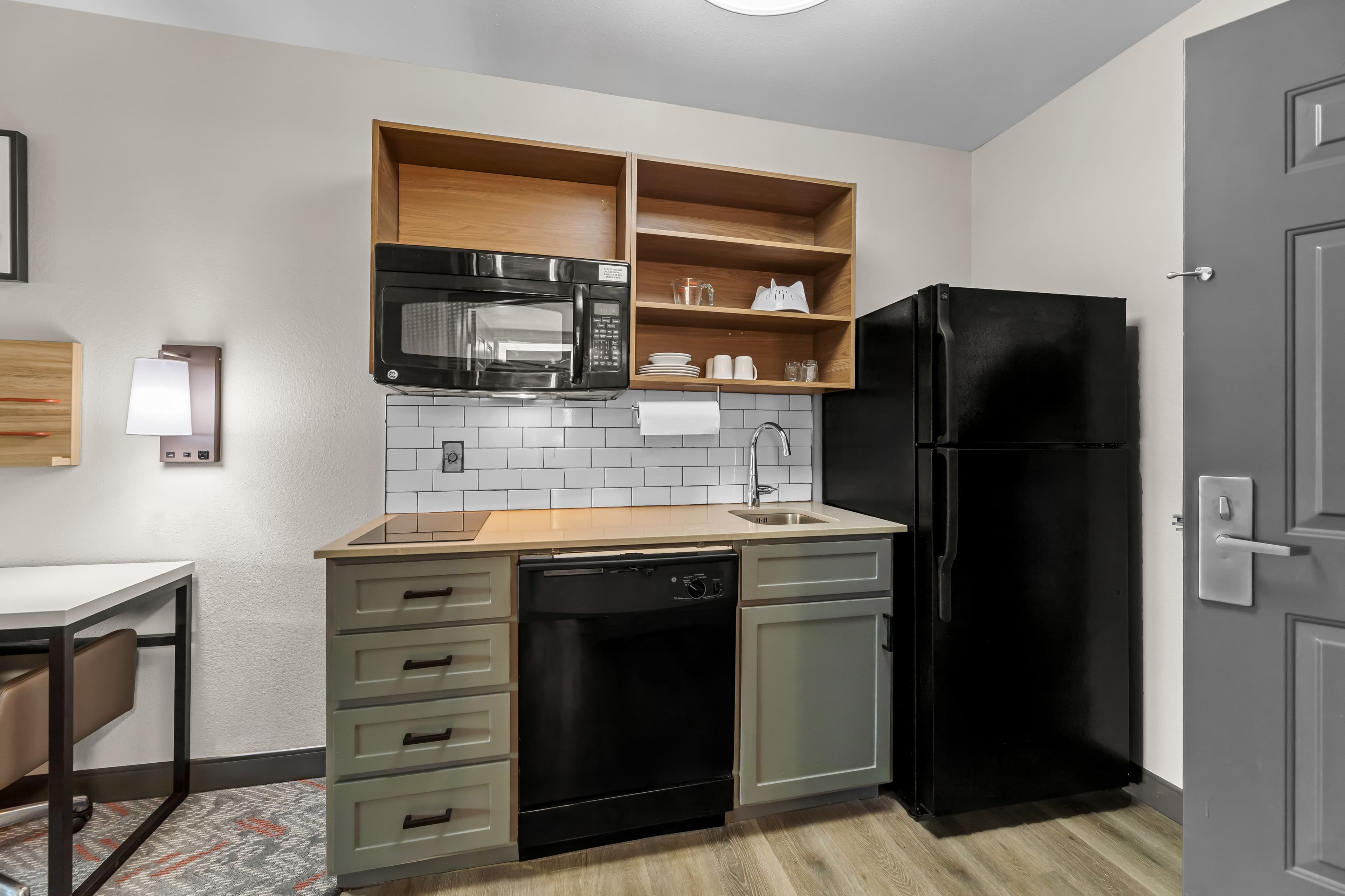 Candlewood Suites Flowood — 2