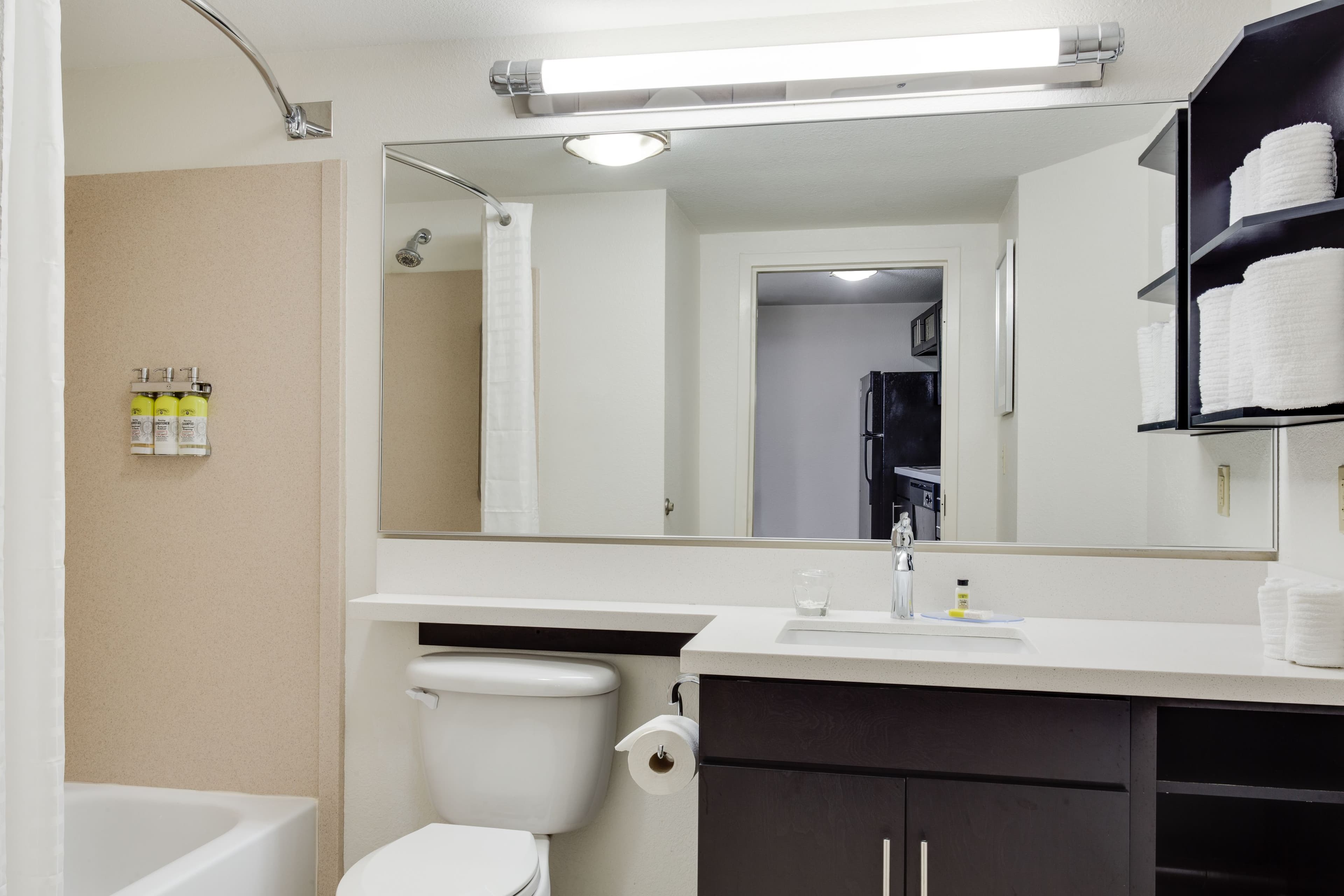 Candlewood Suites Ft. Lauderdale Airport/Cruise — 19
