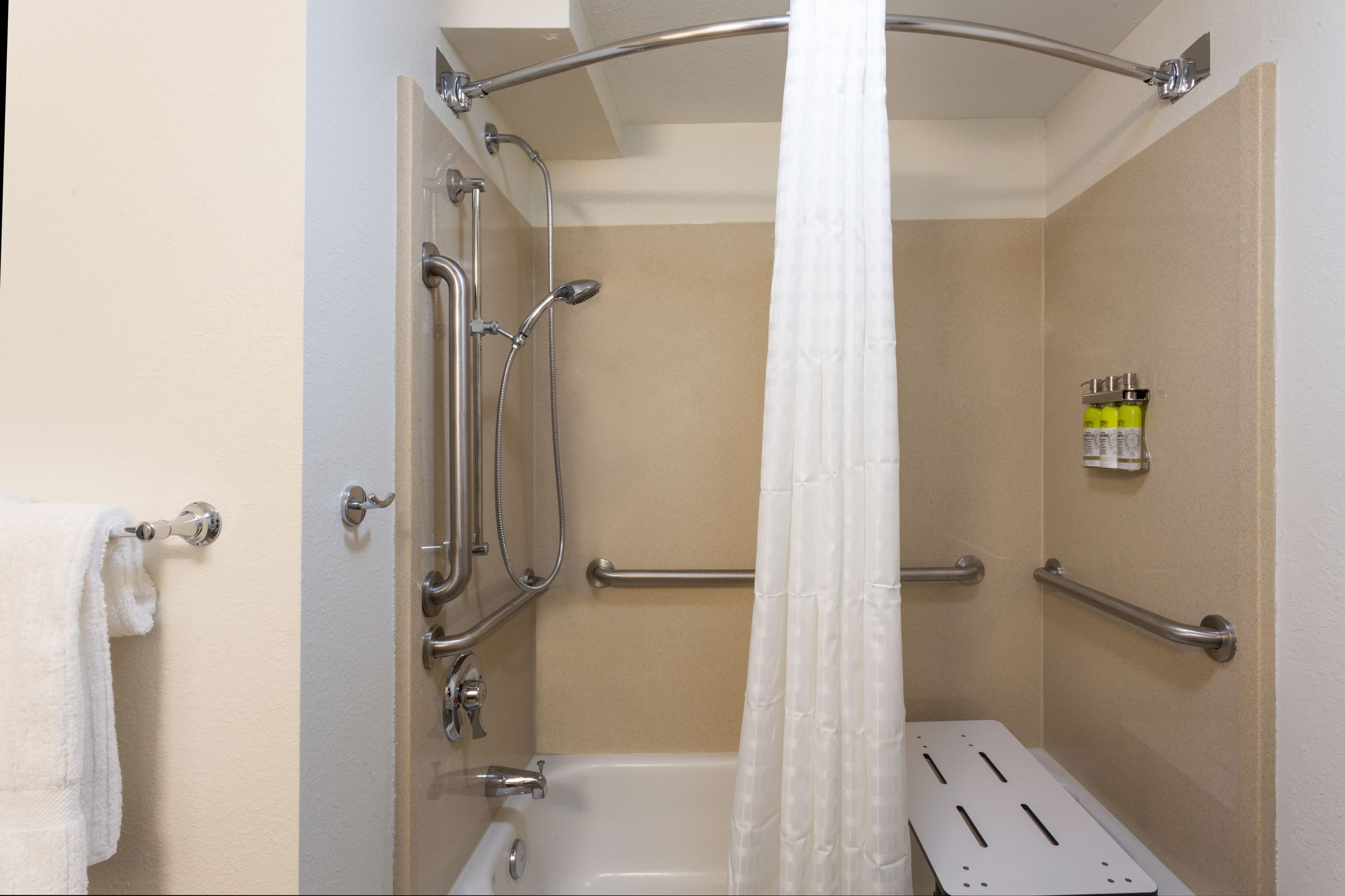 Candlewood Suites Ft. Lauderdale Airport/Cruise - Image 5