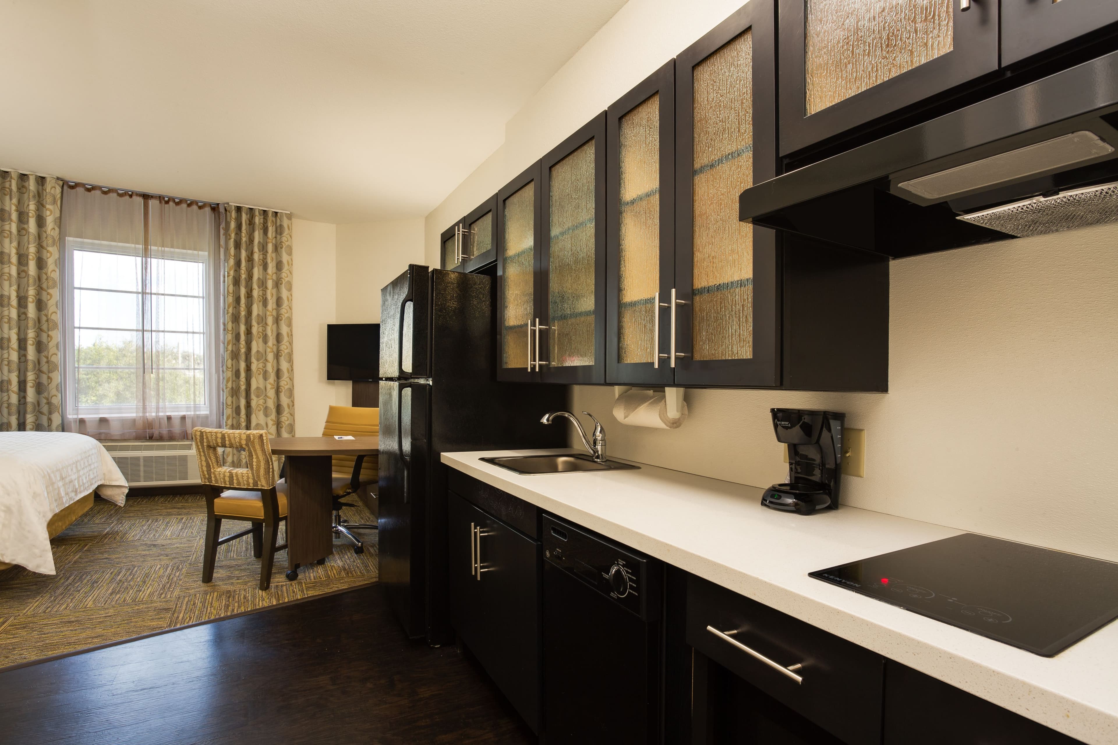 Candlewood Suites Ft. Lauderdale Airport/Cruise — 6