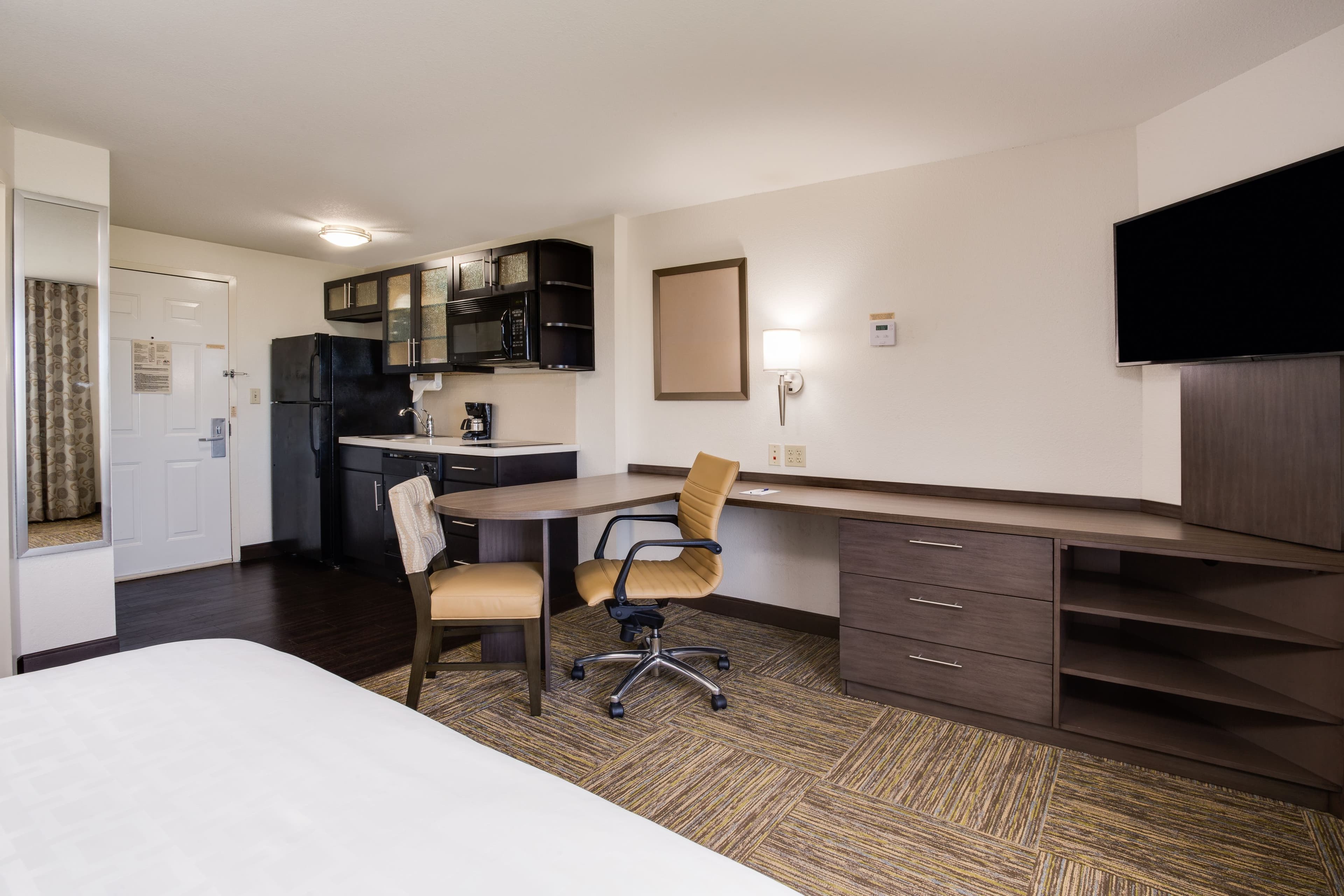 Candlewood Suites Ft. Lauderdale Airport/Cruise - Image 3