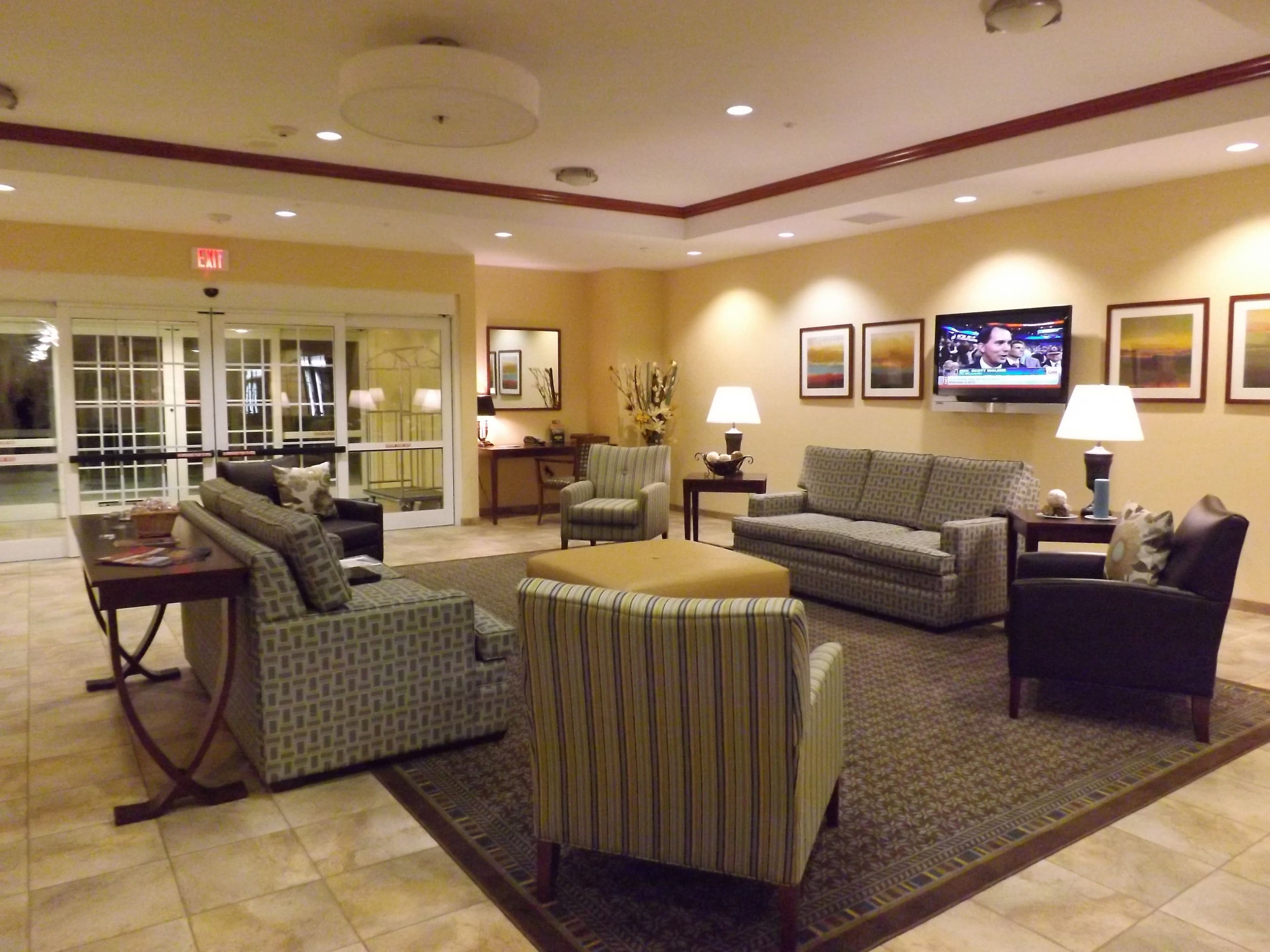 Candlewood Suites Fredericksburg - Image 1