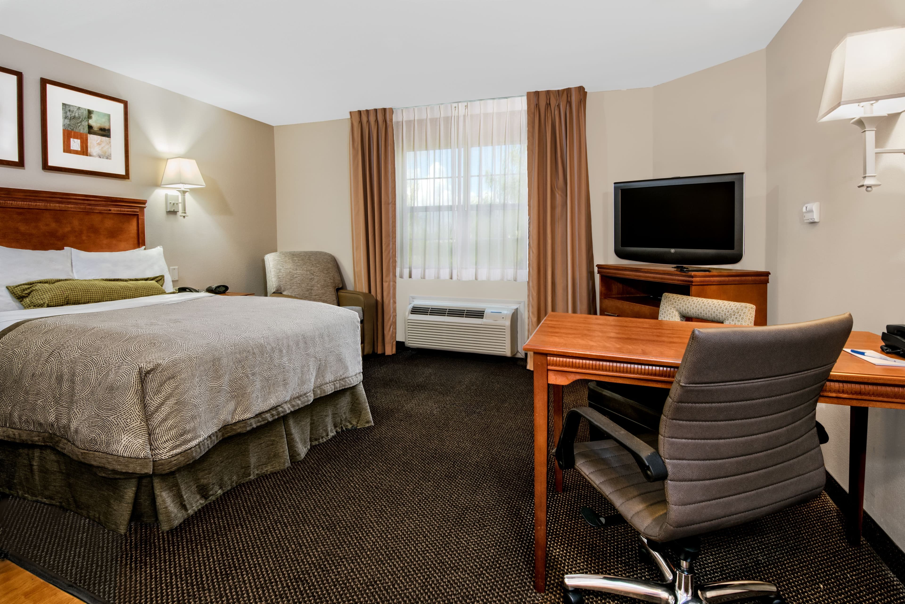 Candlewood Suites Galveston — 7