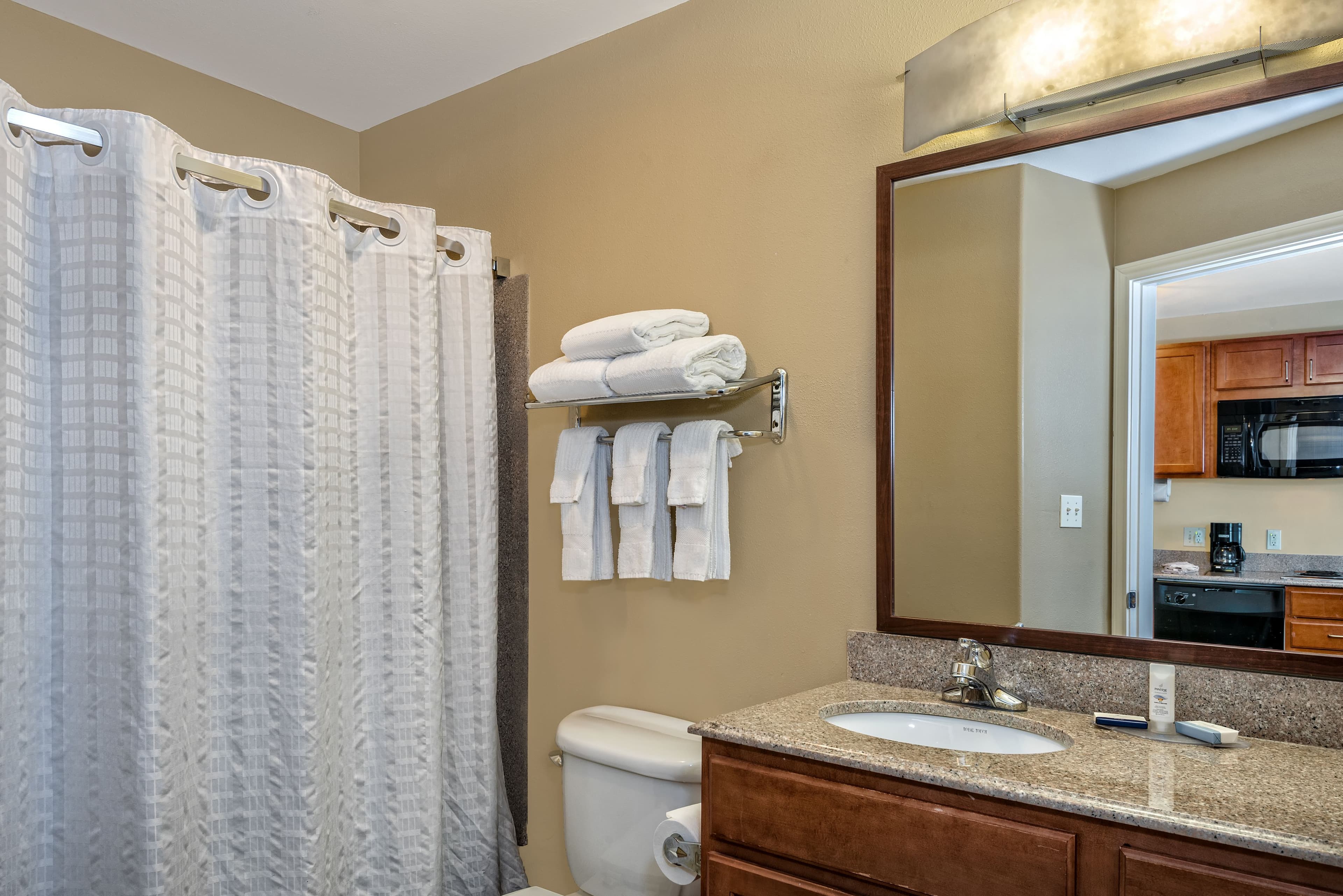 Candlewood Suites Galveston — 8