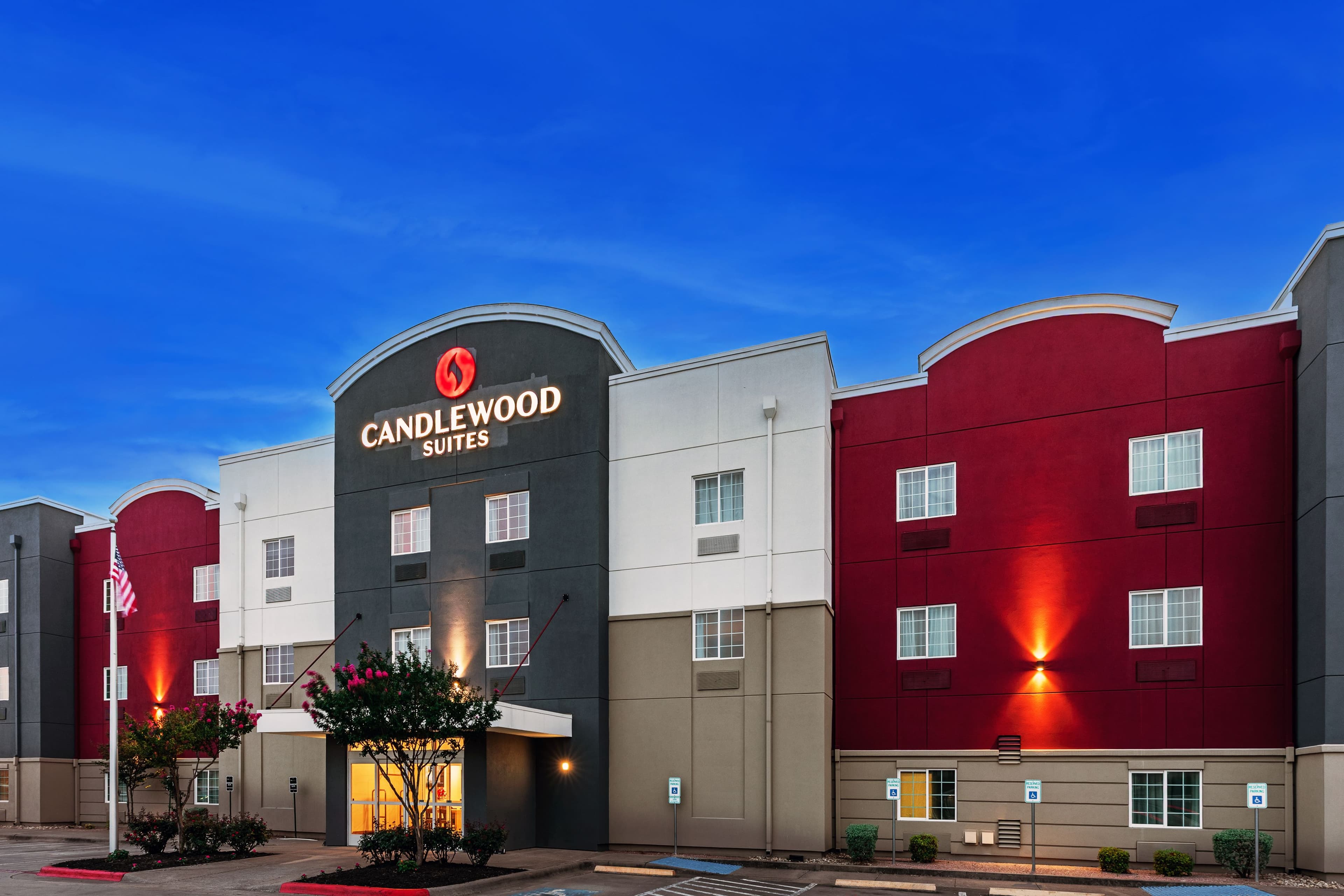 Candlewood Suites Georgetown - Image 1