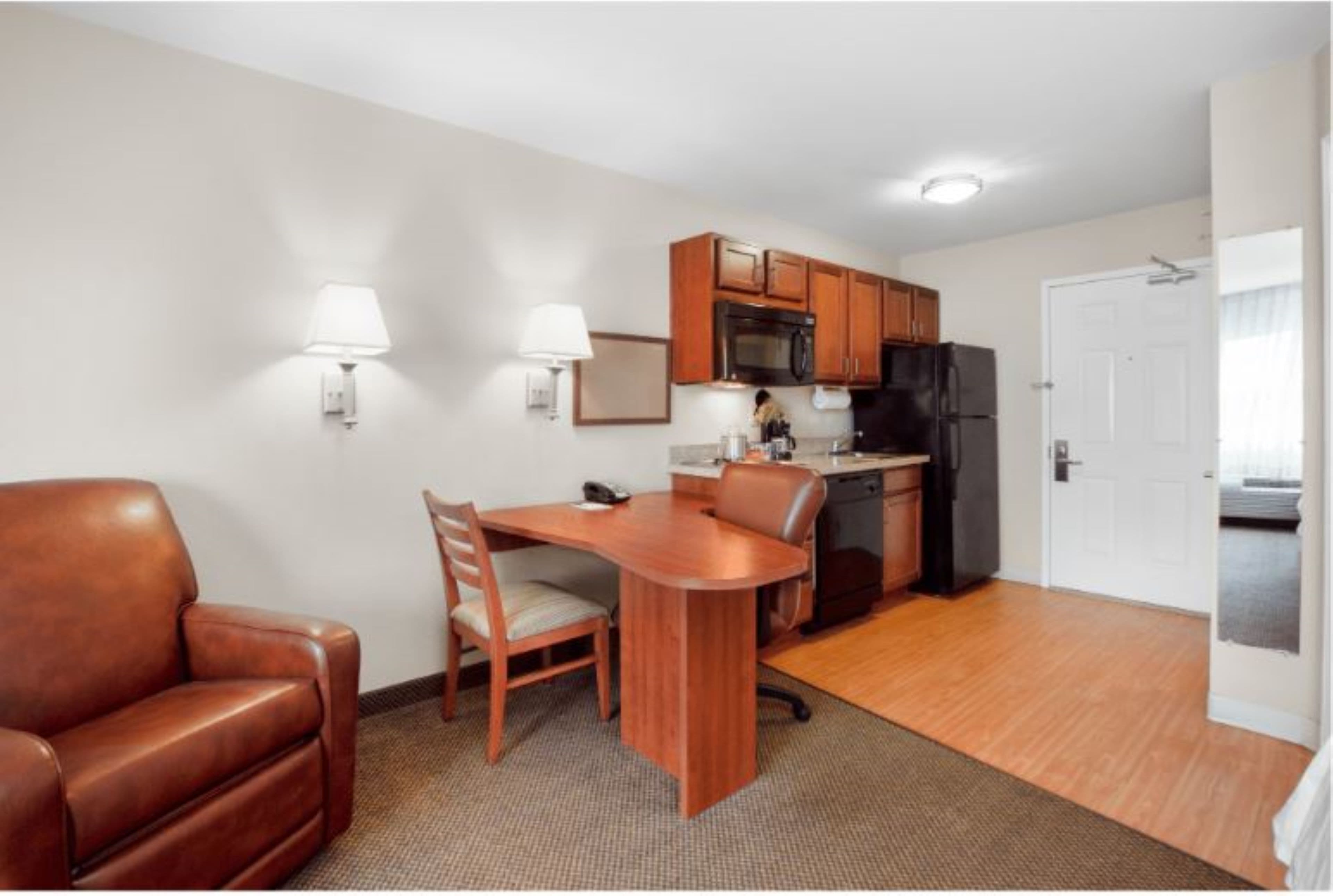 Candlewood Suites Gillette - Image 5
