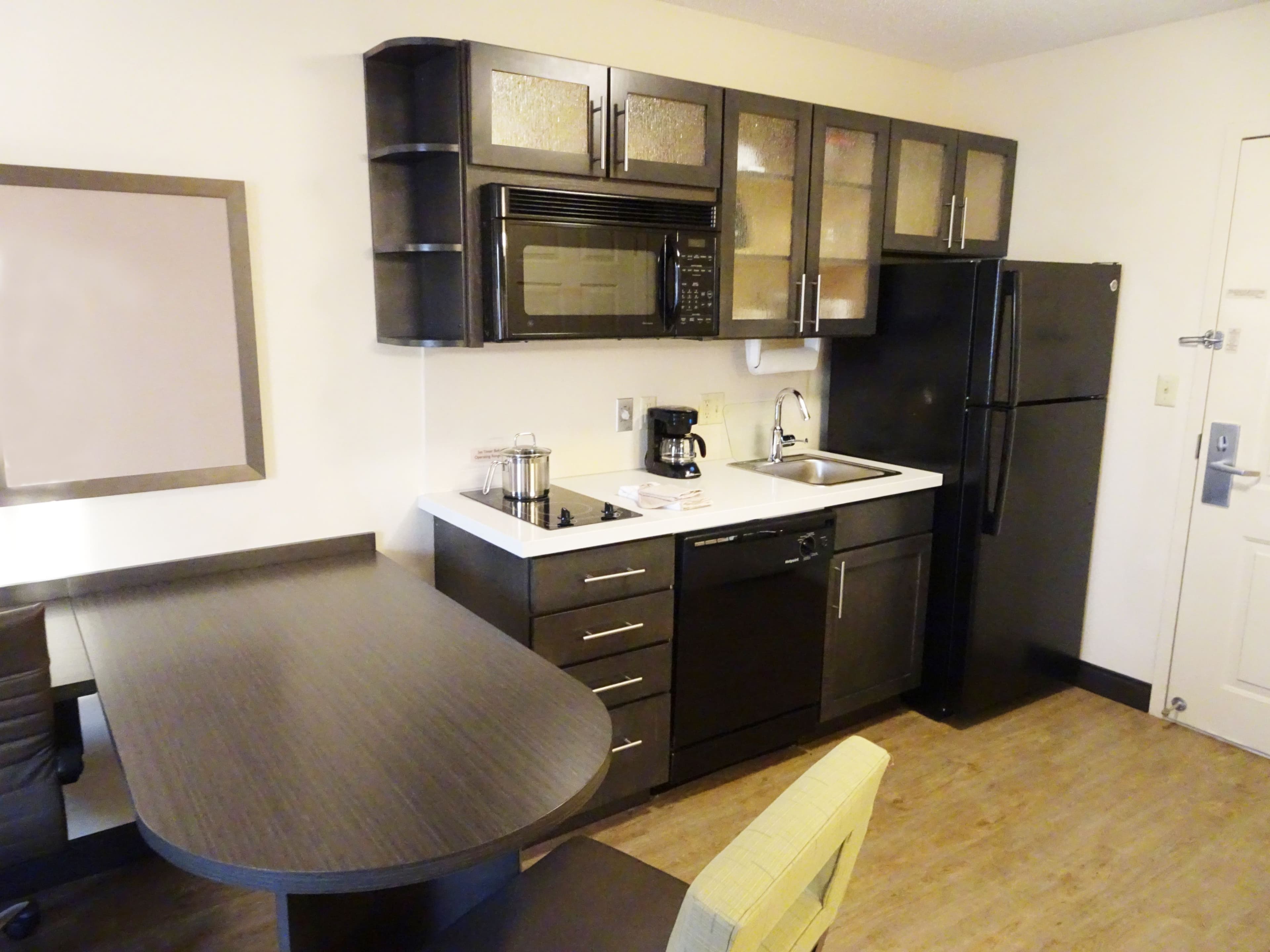 Candlewood Suites Glen Allen - Short Pump - Image 5