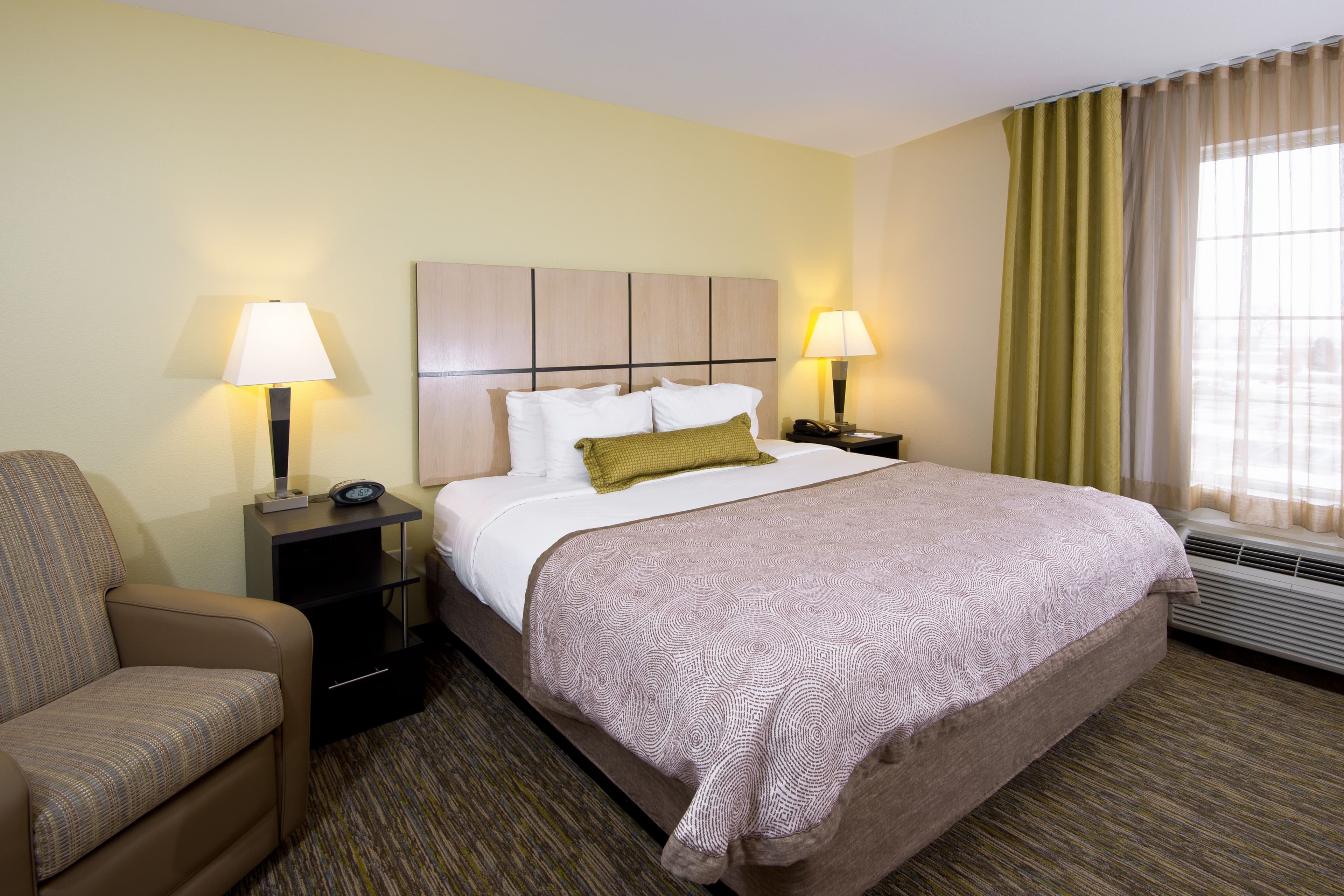 Candlewood Suites Greeley - Image 4