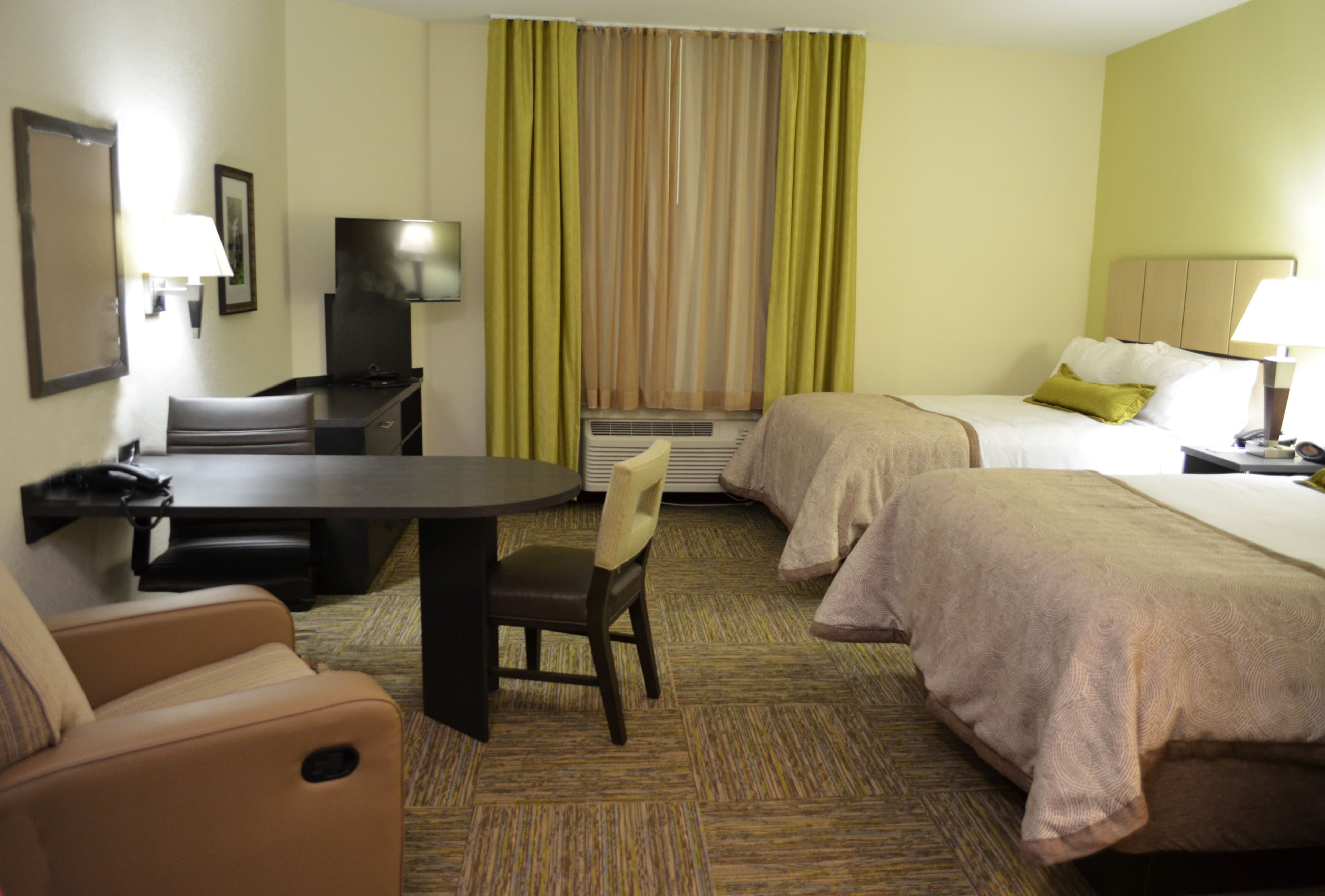Candlewood Suites Greenville — 8