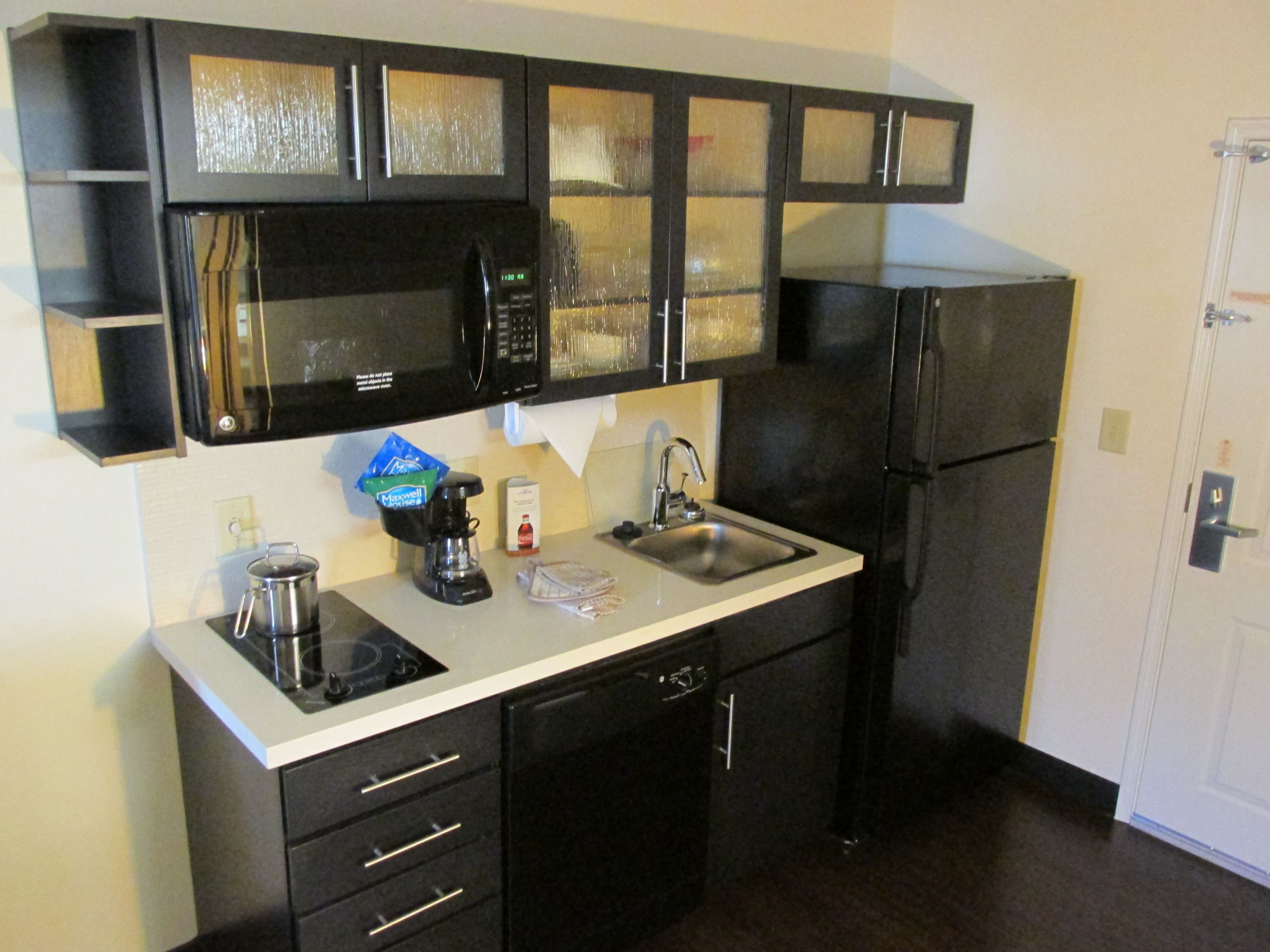 Candlewood Suites Greenville — 10