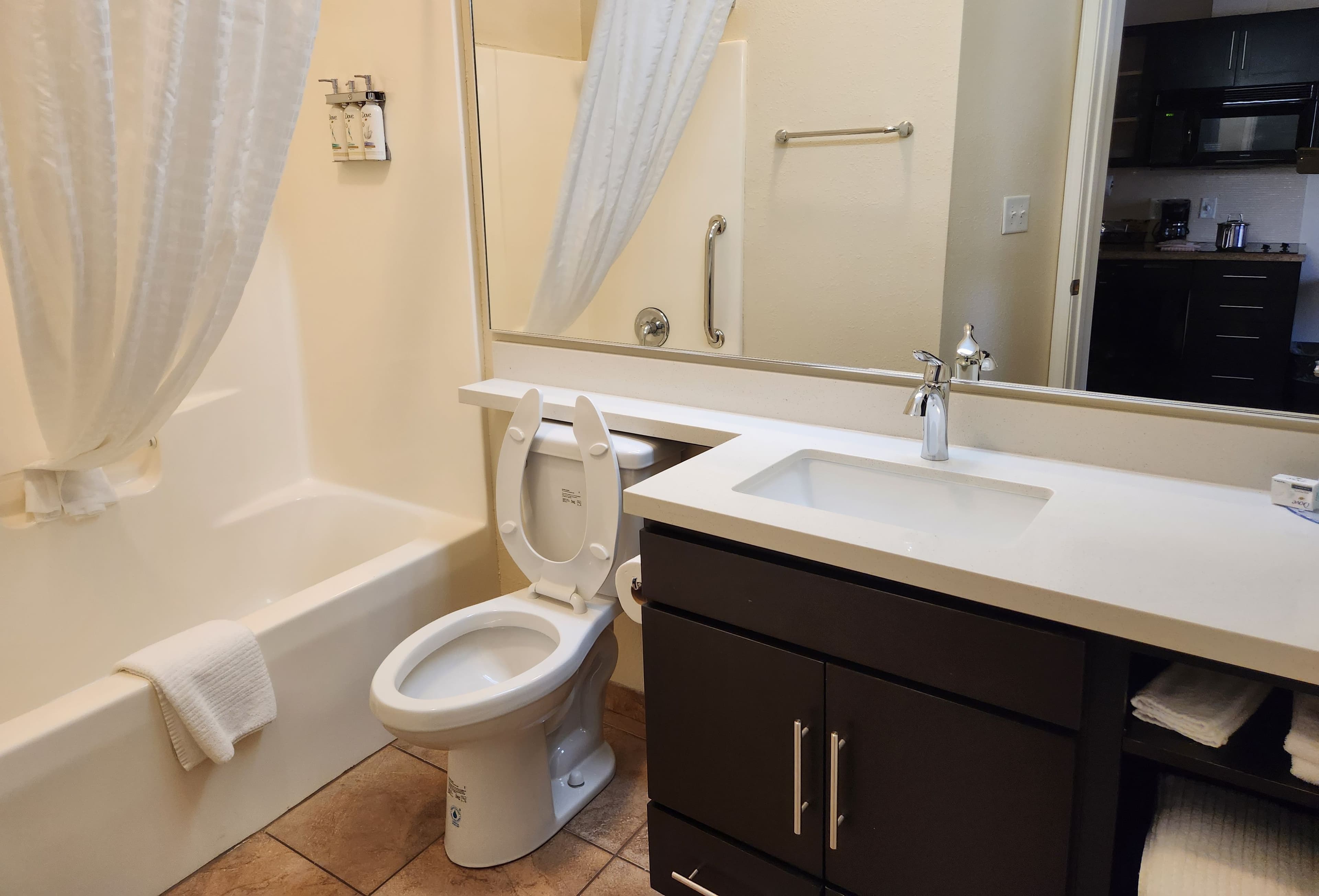 Candlewood Suites Greenville NC - Image 4