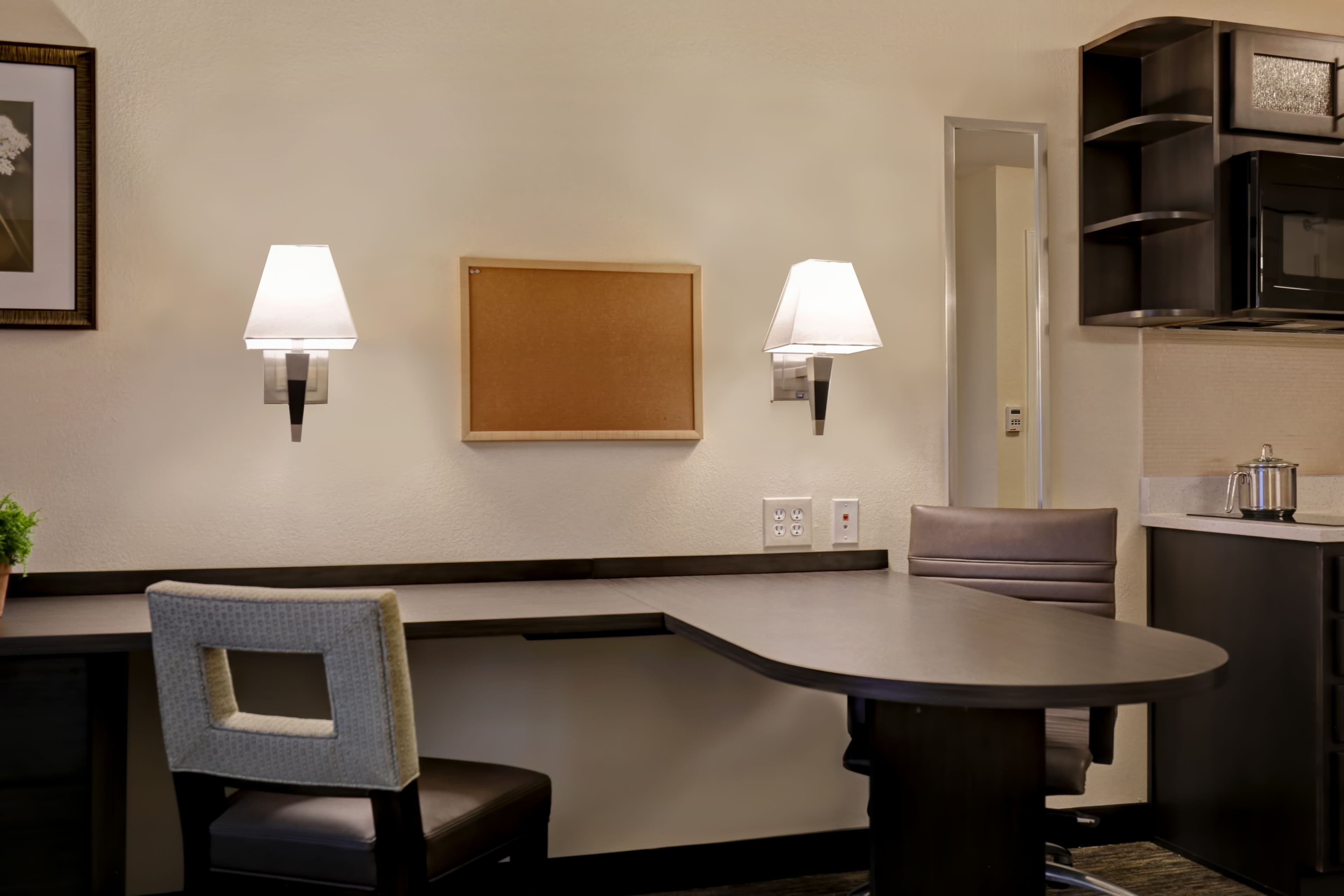 Candlewood Suites Indianapolis - South — 8