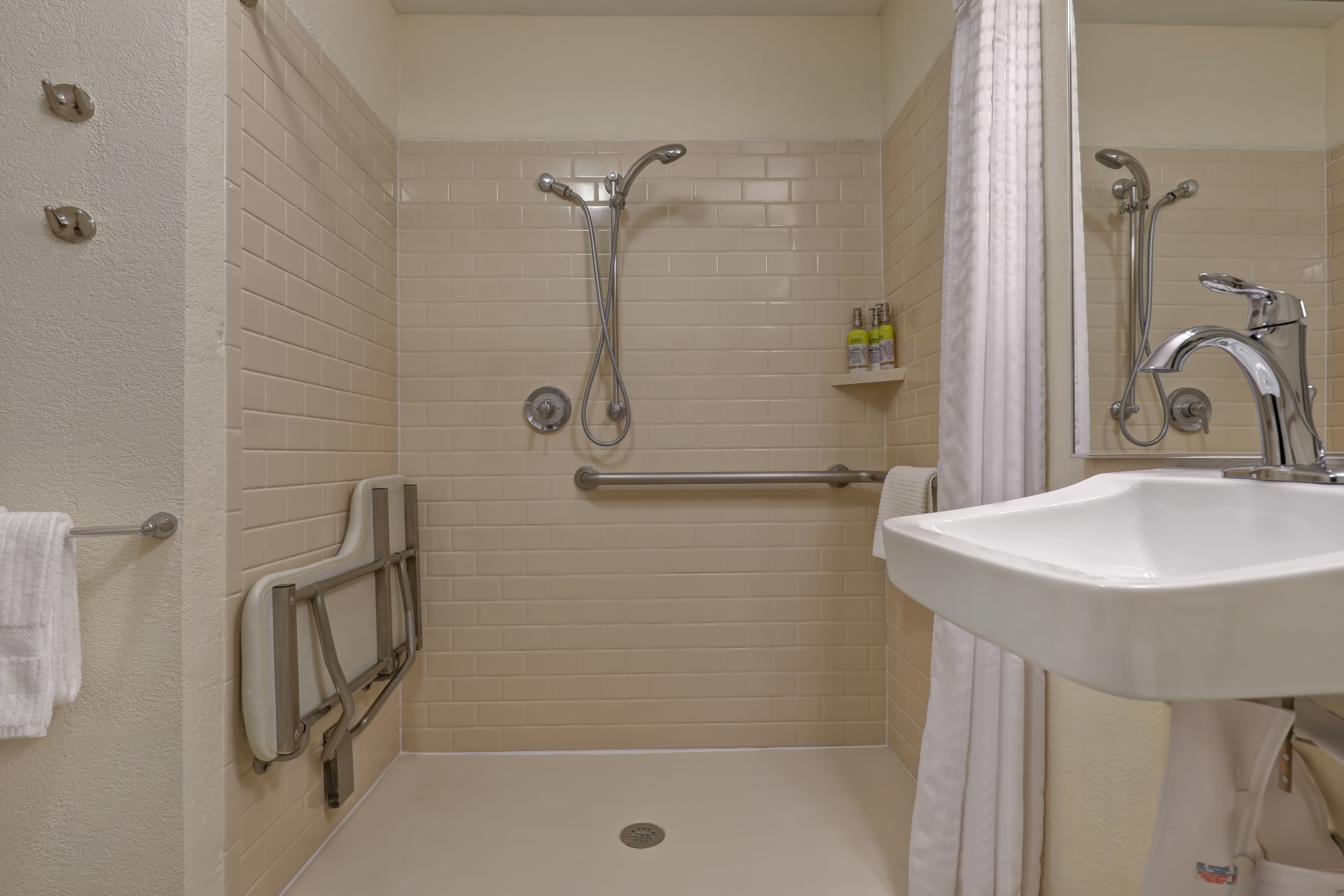 Candlewood Suites Indianapolis - South — 36