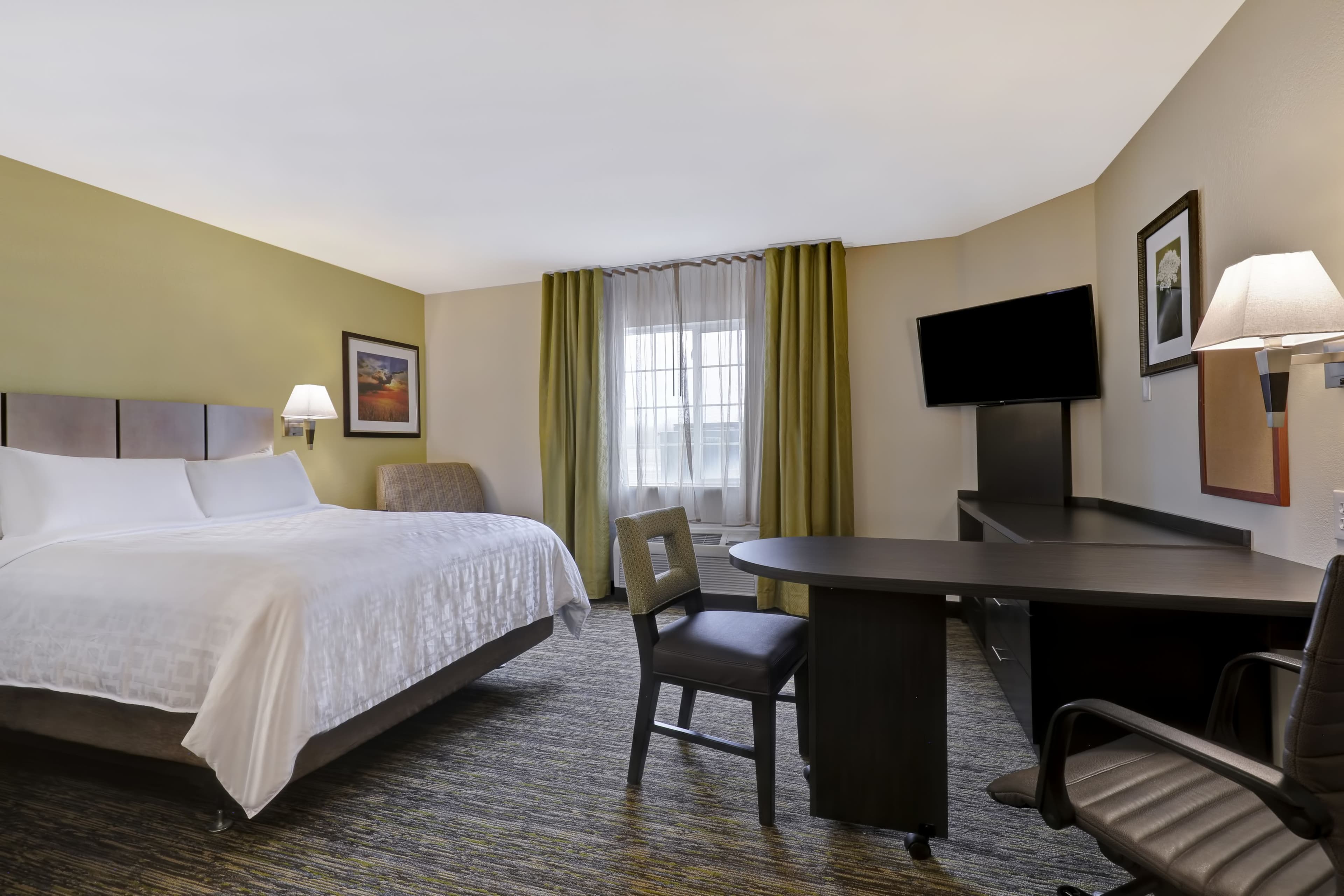 Candlewood Suites Indianapolis - South - Image 2