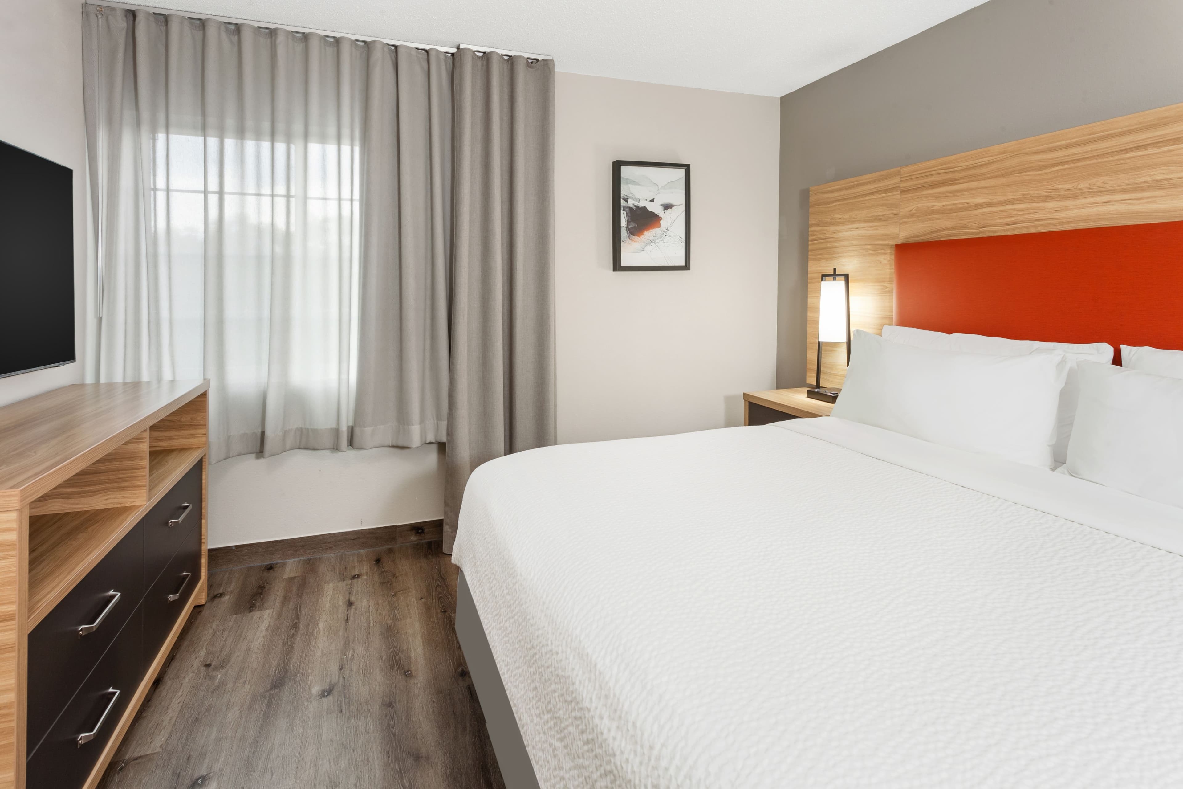 Candlewood Suites Harrisonburg — 9