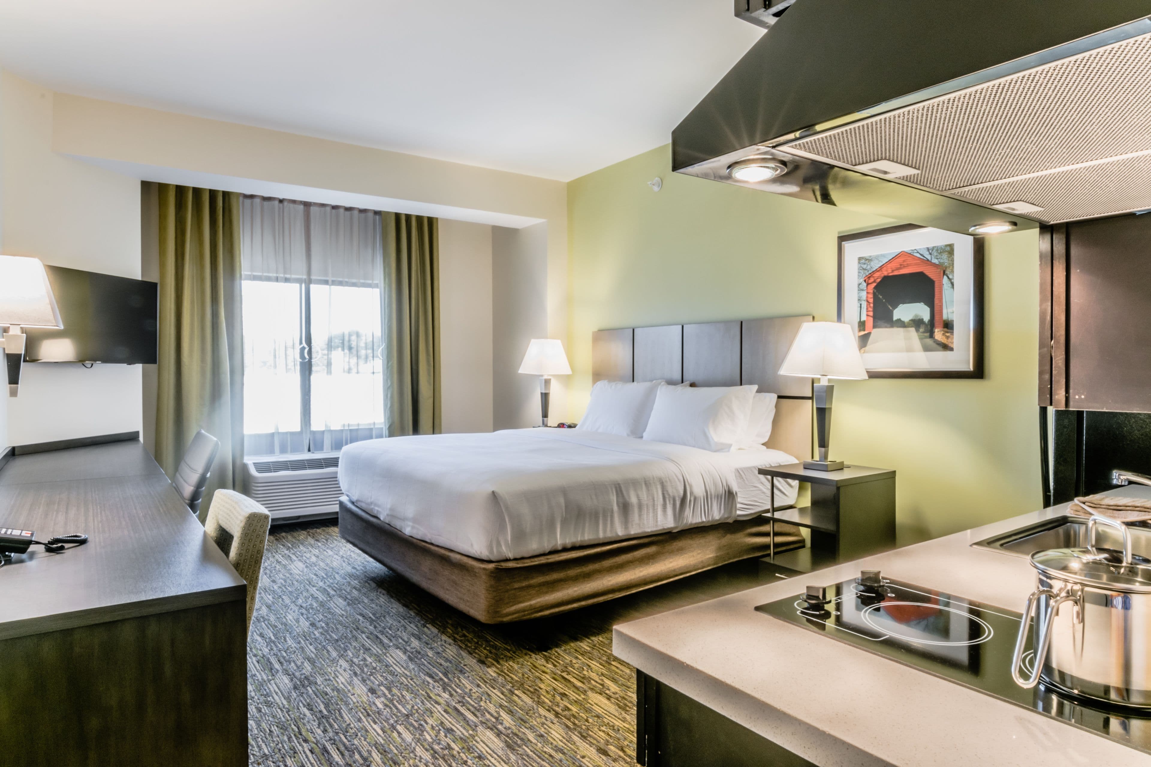 Candlewood Suites Hartford Downtown - Image 2