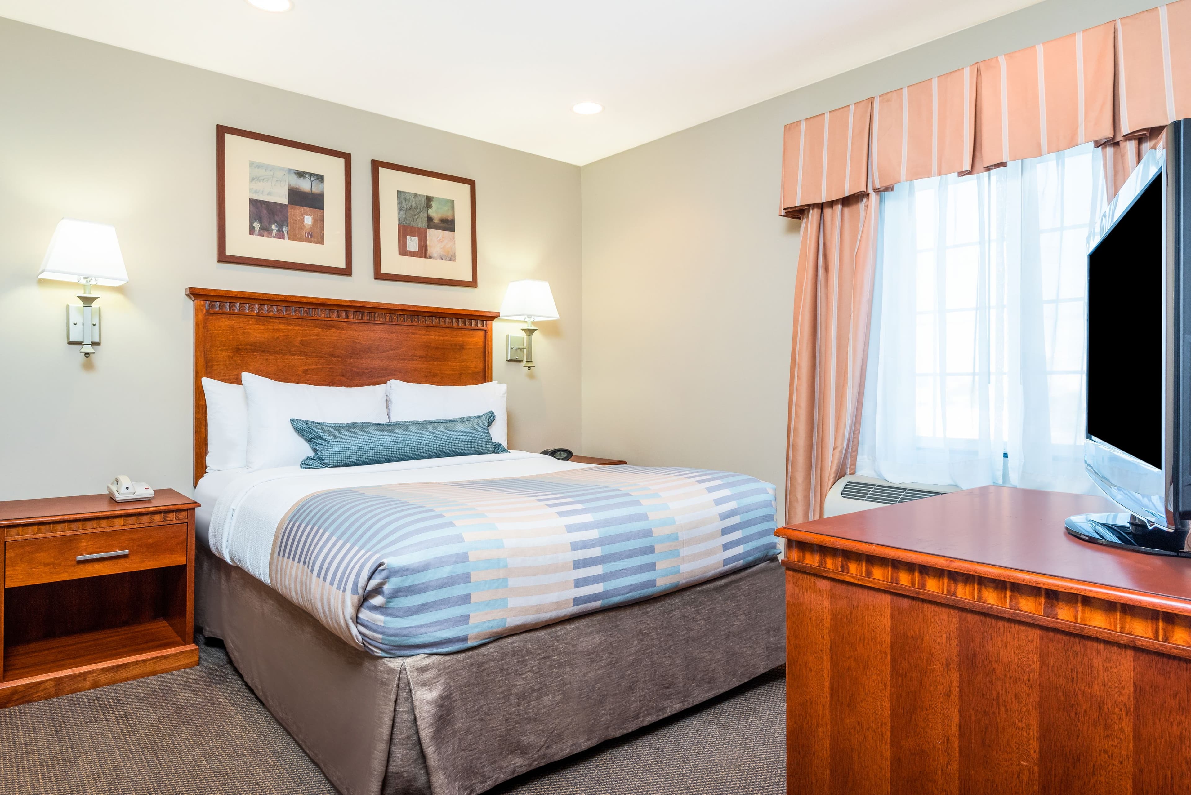 Candlewood Suites LAX Hawthorne — 8