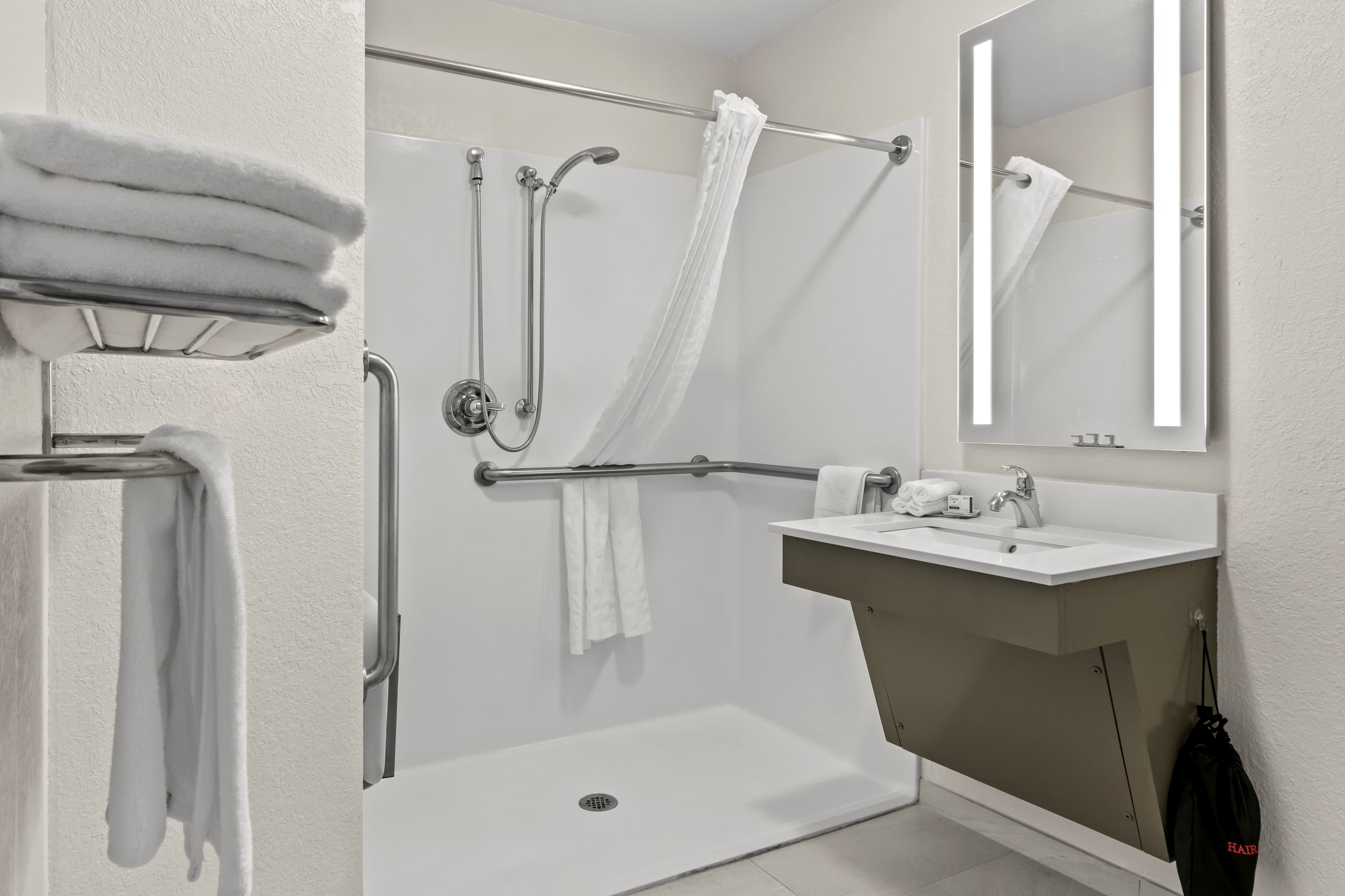 Candlewood Suites Hazleton — 6