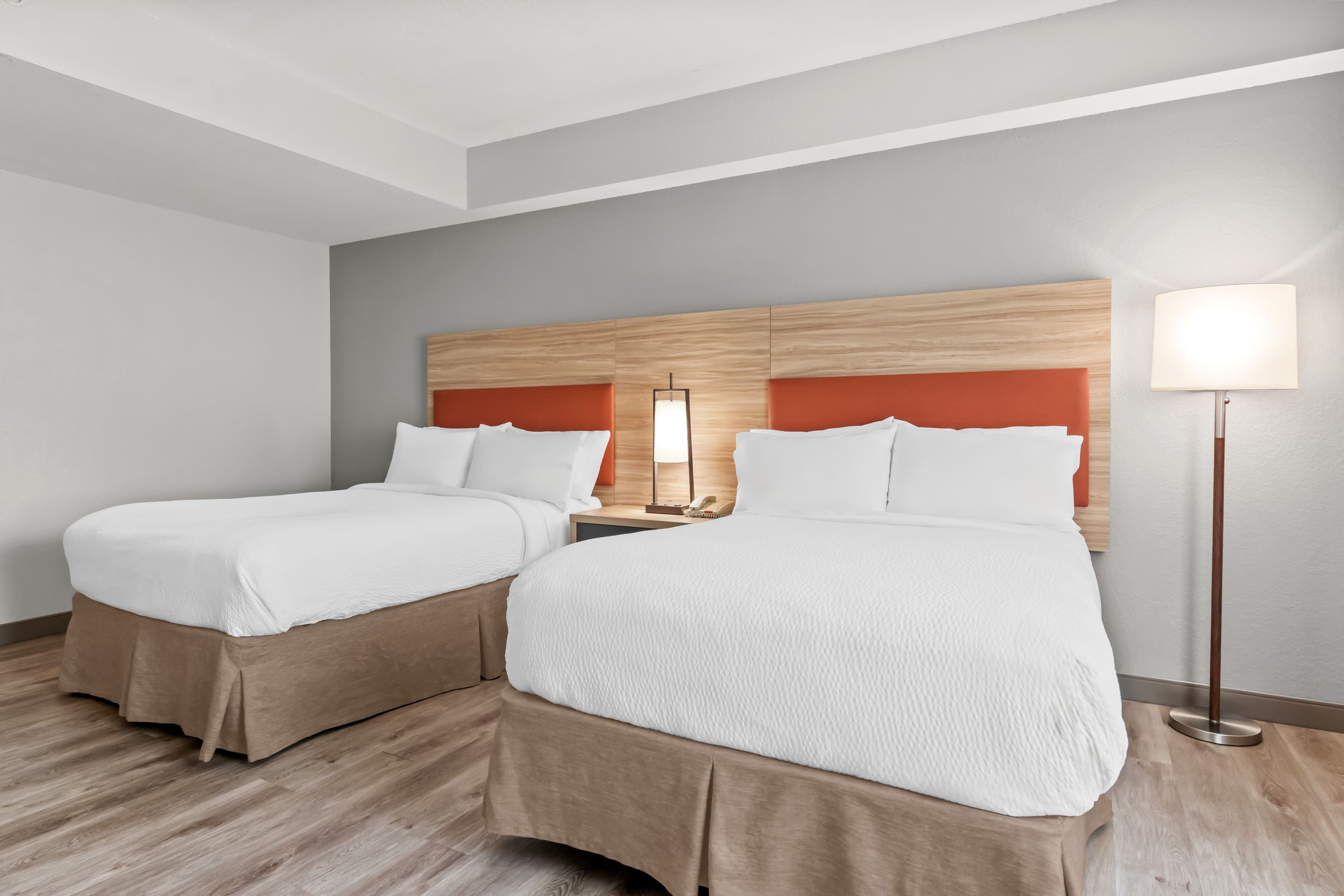 Candlewood Suites Hazleton - Image 2