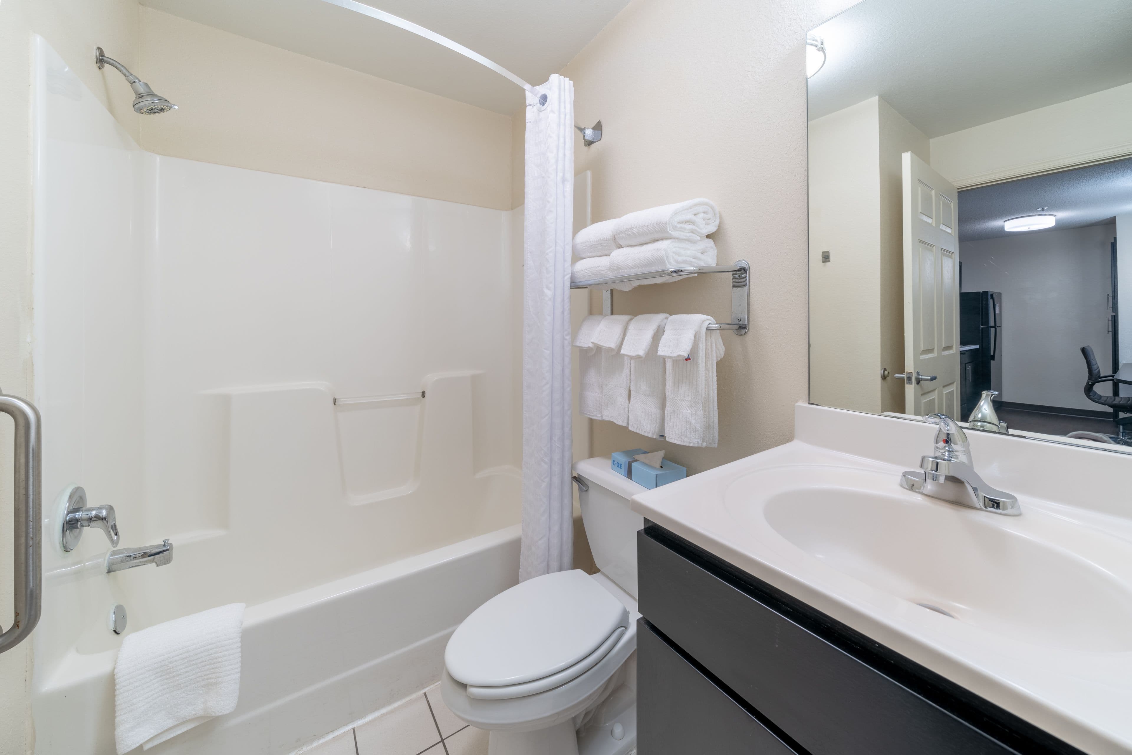 Candlewood Suites Washington-Dulles Herndon — 13