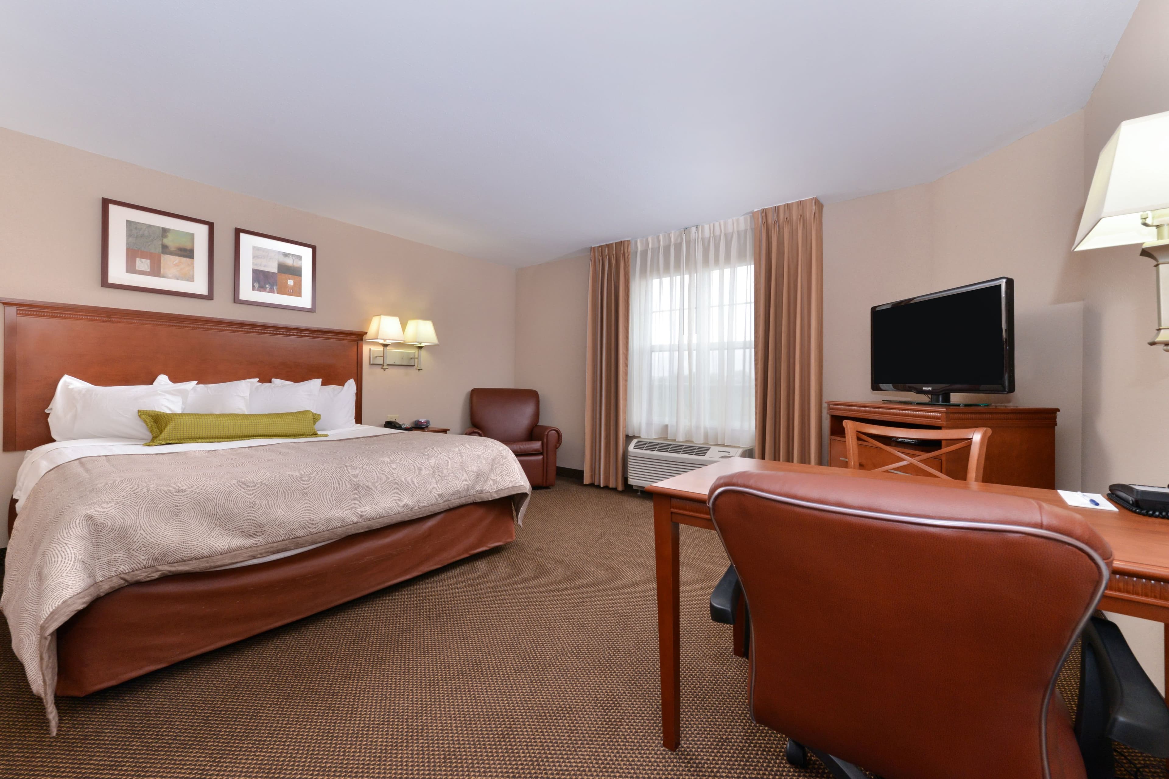 Candlewood Suites Horseheads - Elmira - Image 4