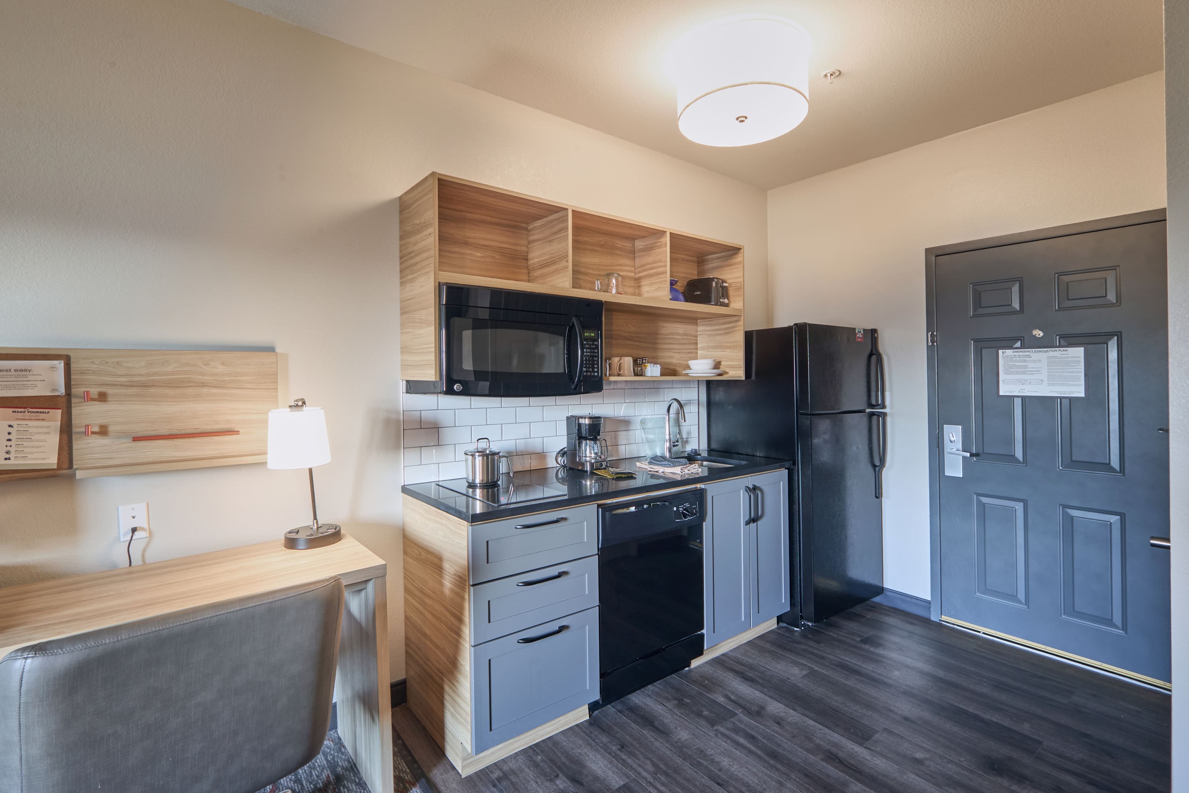 Candlewood Suites Hot Springs — 6