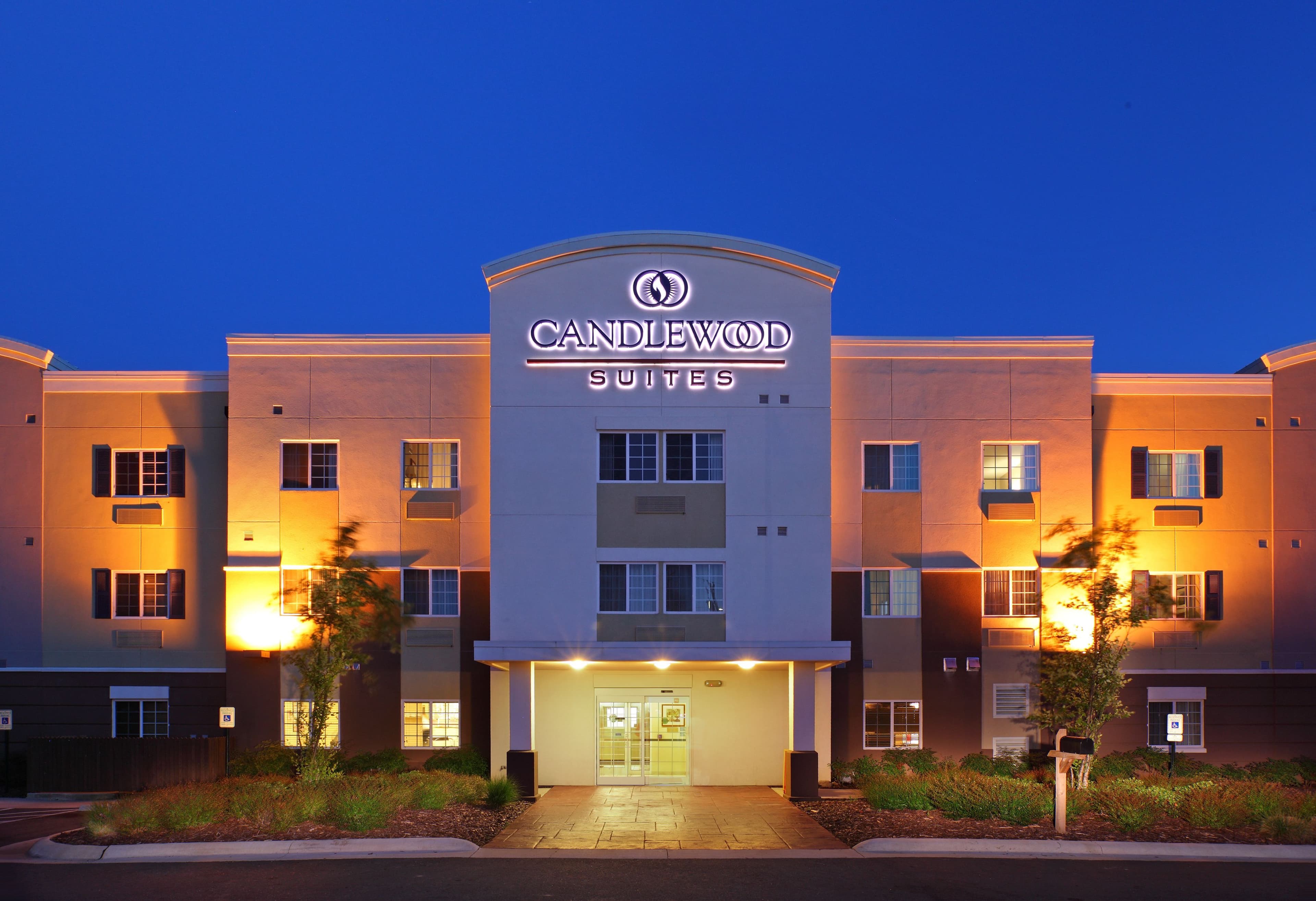 Candlewood Suites Hot Springs - Image 1