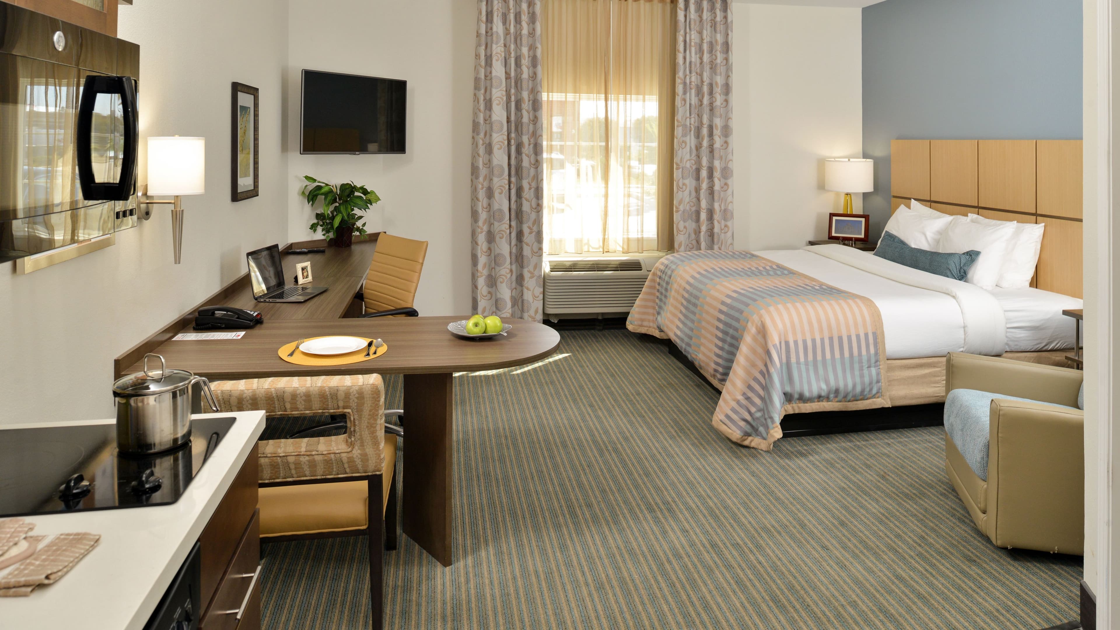 Candlewood Suites Houma — 20