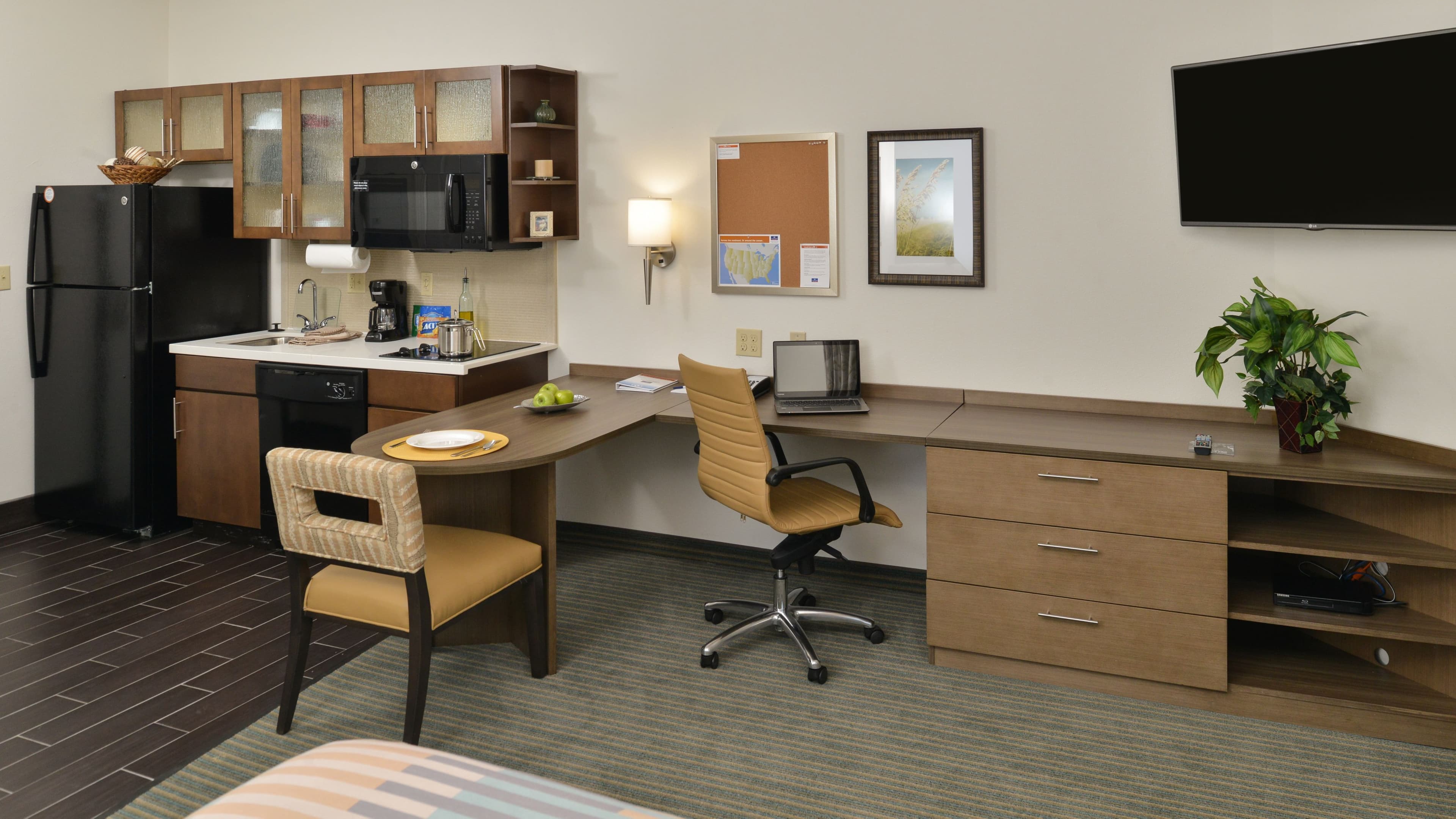 Candlewood Suites Houma — 7