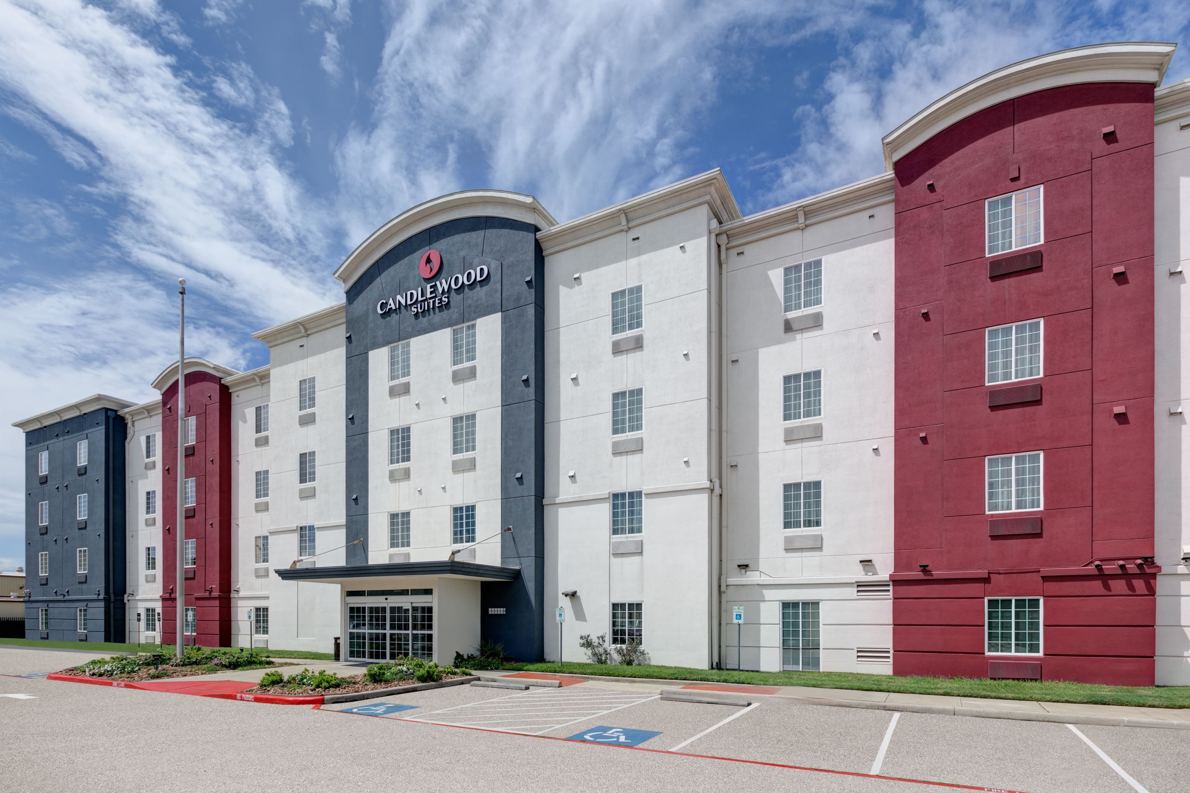 Candlewood Suites Houston I-10 East - Image 1