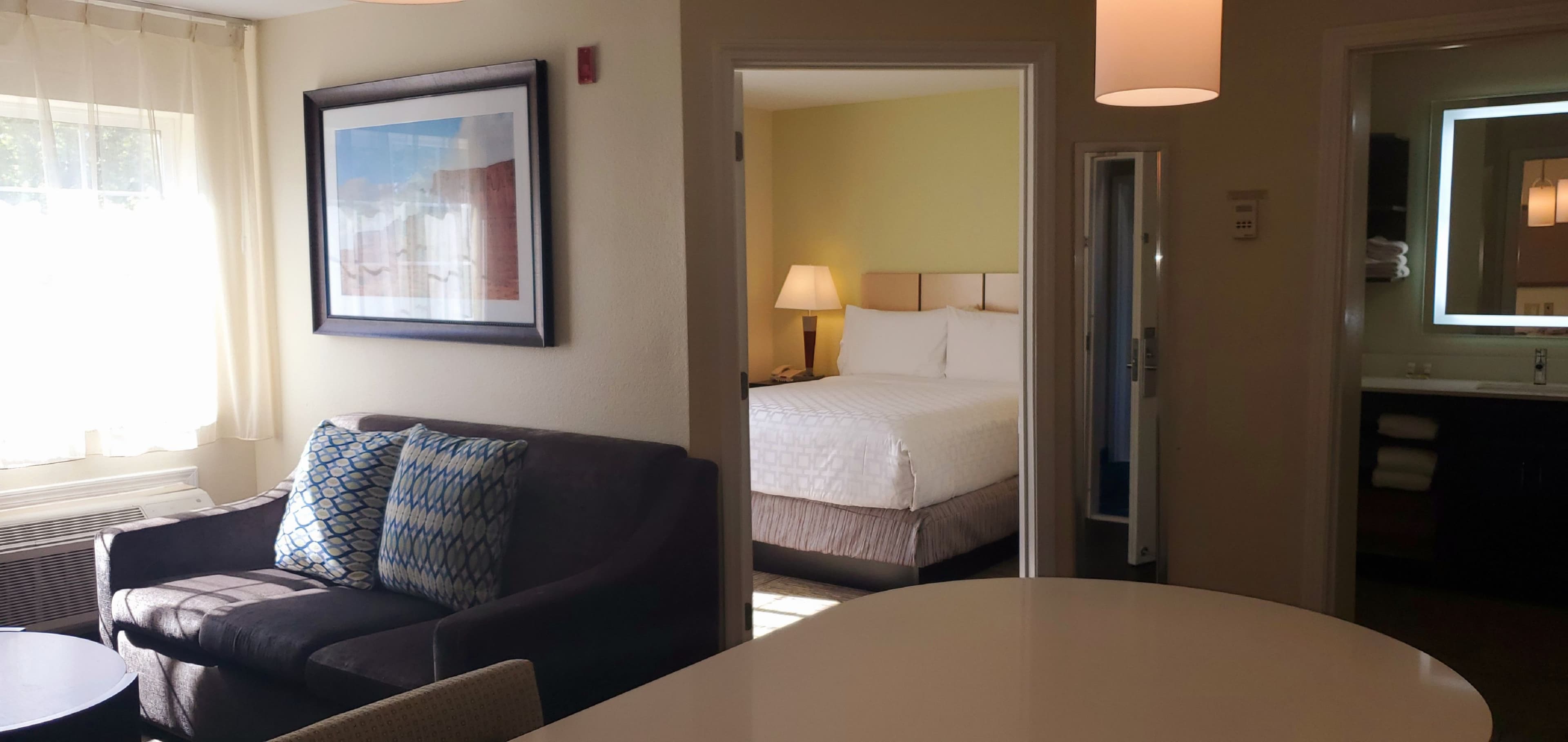 Candlewood Suites Houston Medical Center - Image 5