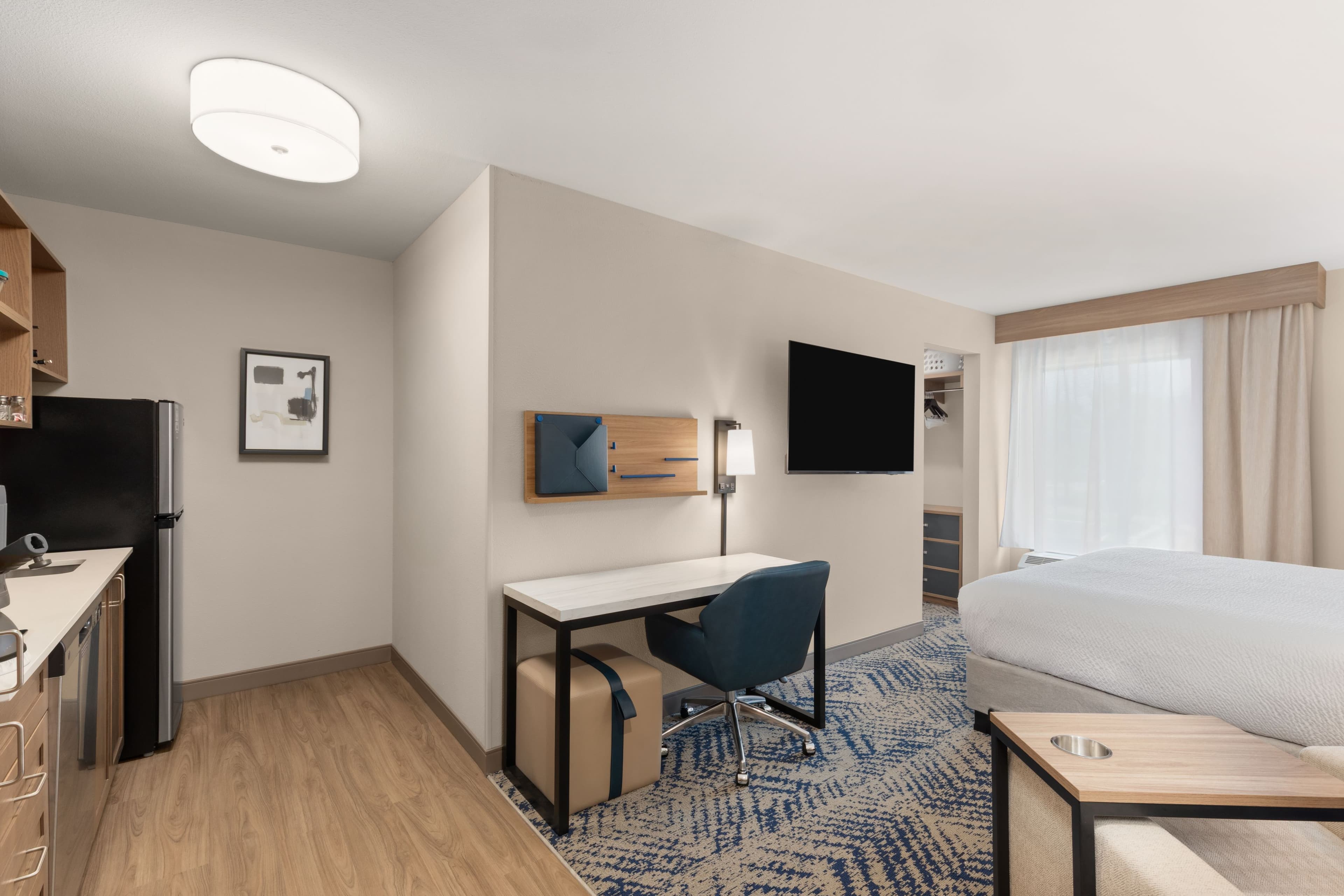 Candlewood Suites Huntsville - Research Park — 16