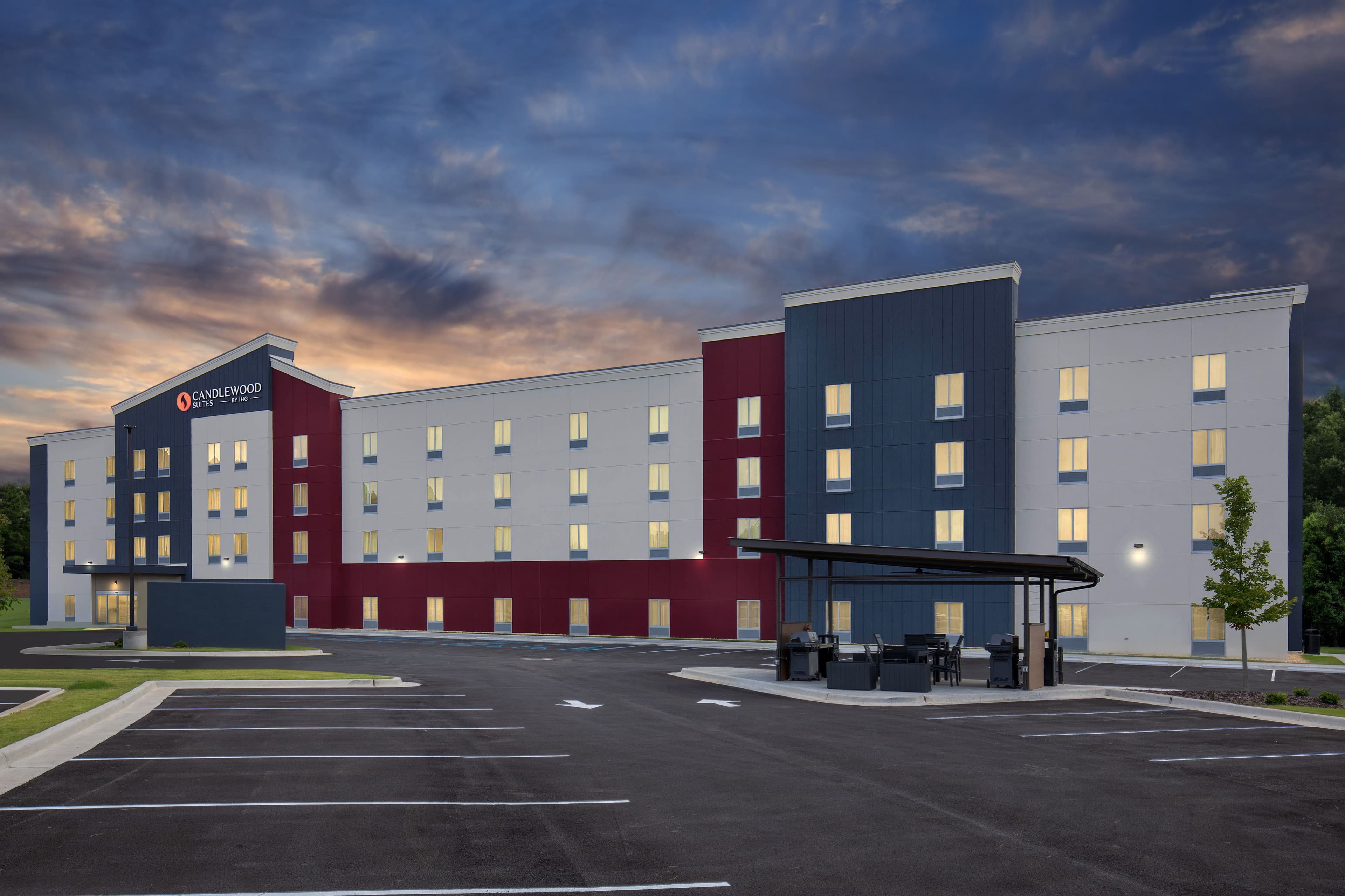 Candlewood Suites Huntsville - Research Park - Image 1