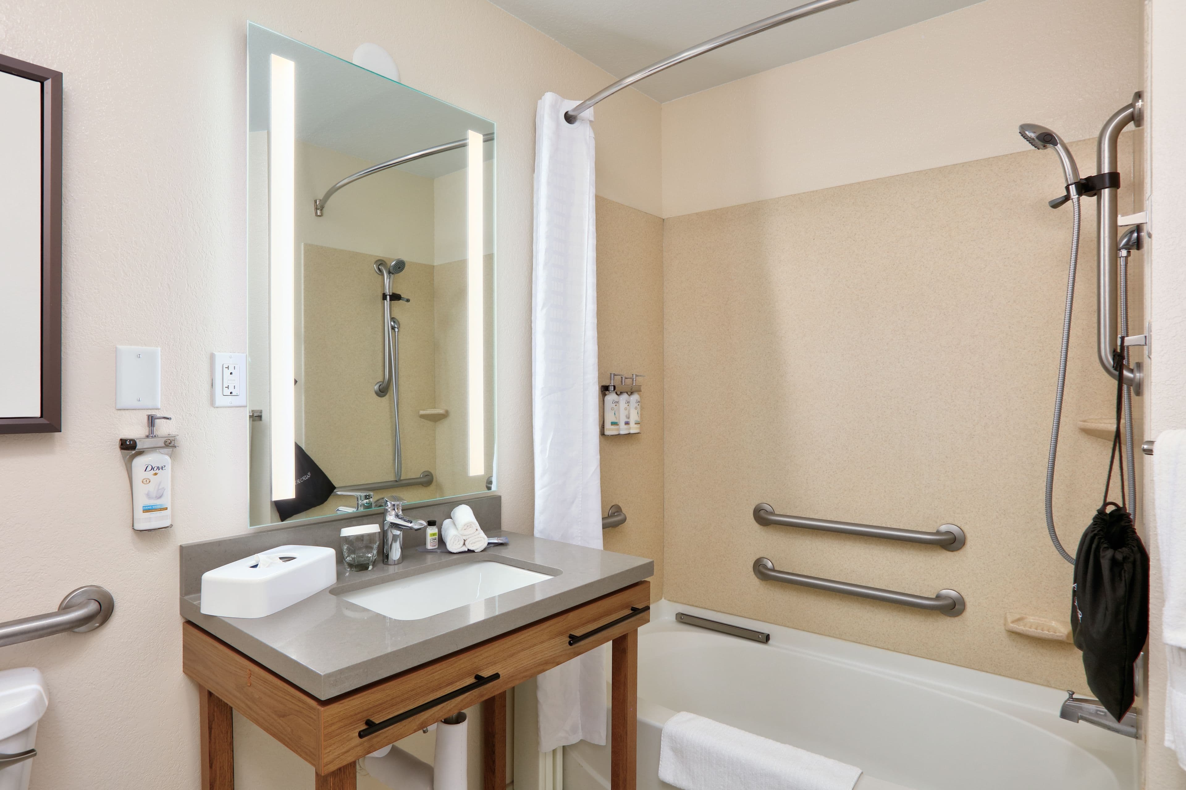 Candlewood Suites Idaho Falls - Image 3