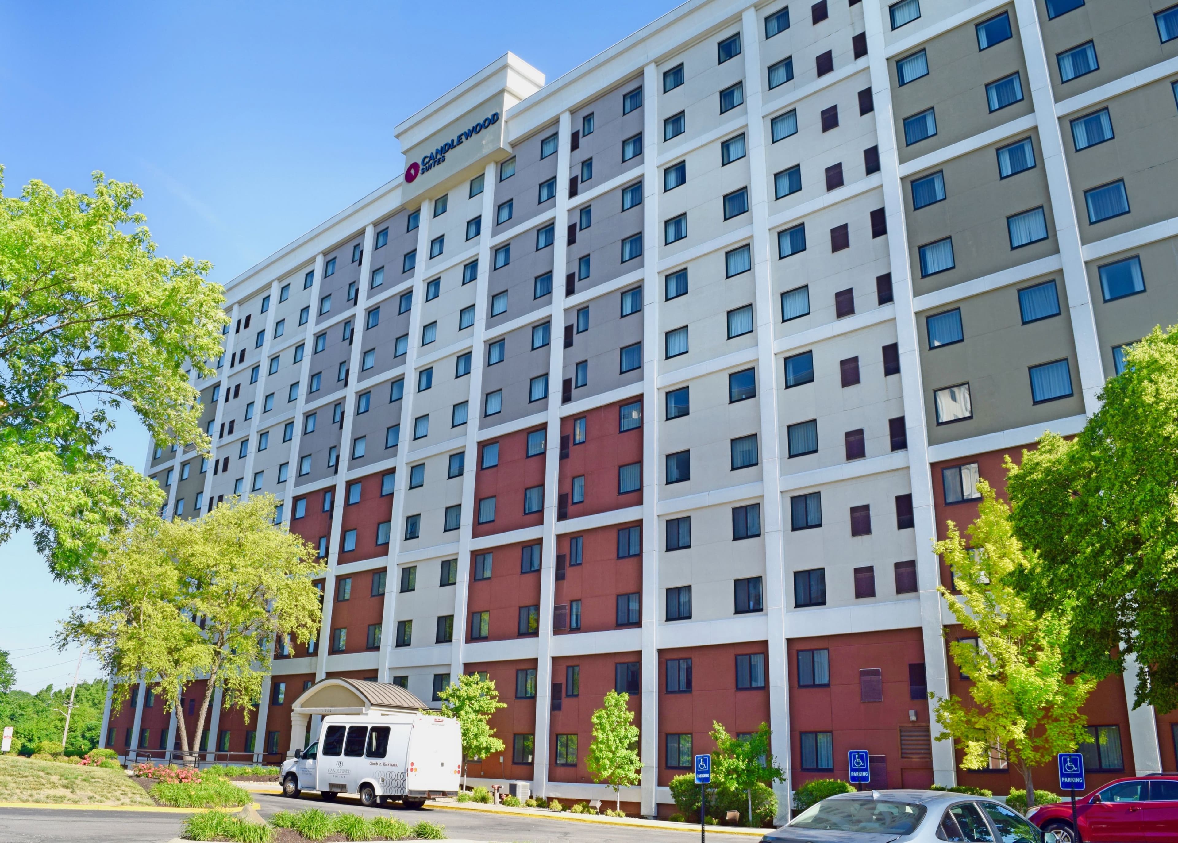 Candlewood Suites Indianapolis Dwtn Medical Dist - Image 1