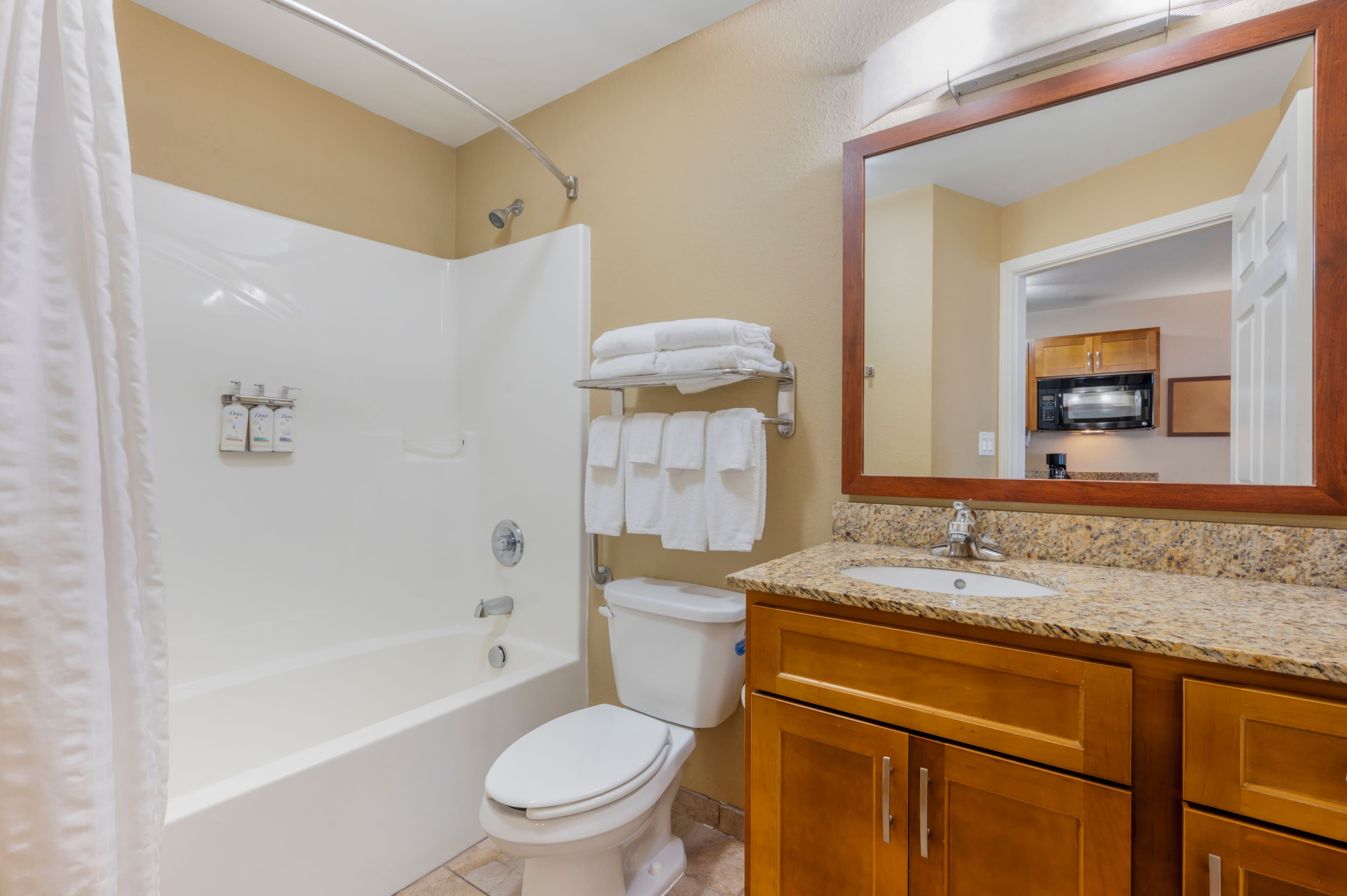 Candlewood Suites Indianapolis East - Image 3