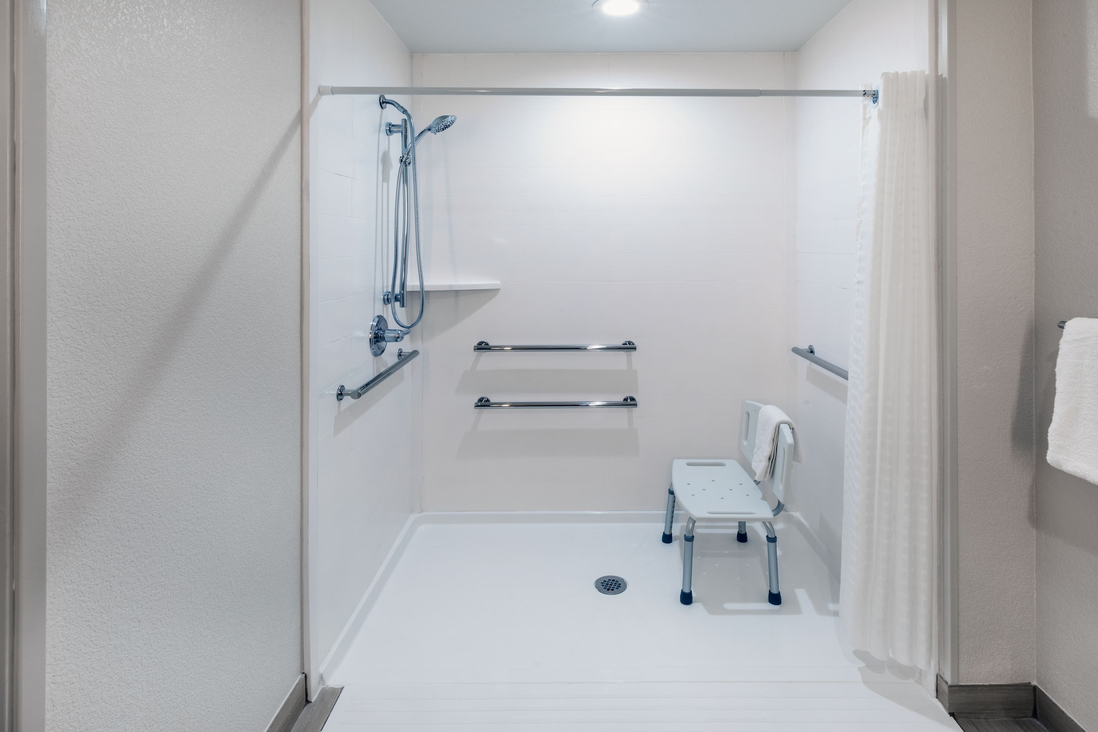 Candlewood Suites DFW Airport North – Irving — 16