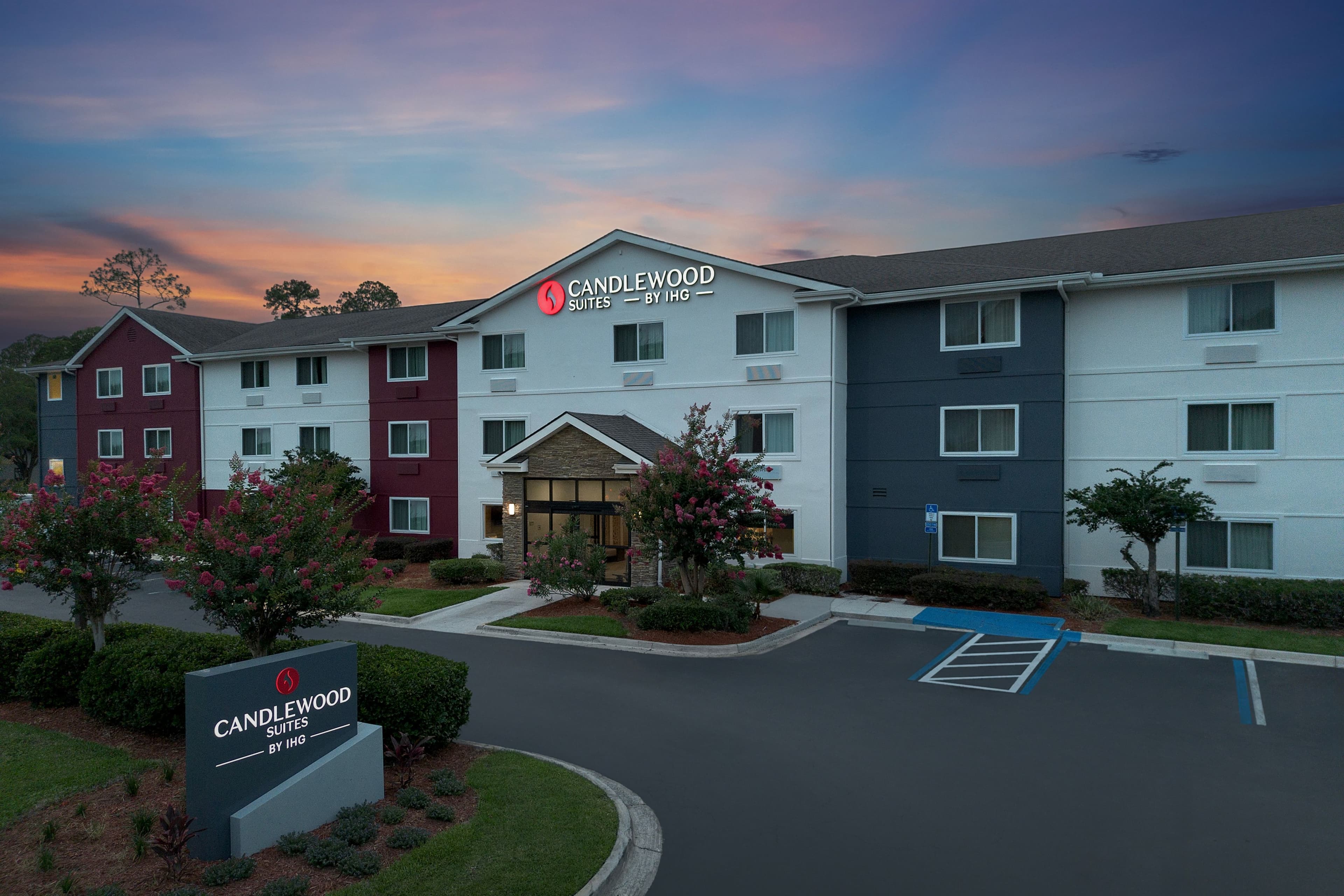 Candlewood Suites Jacksonville - Southpoint - Image 1