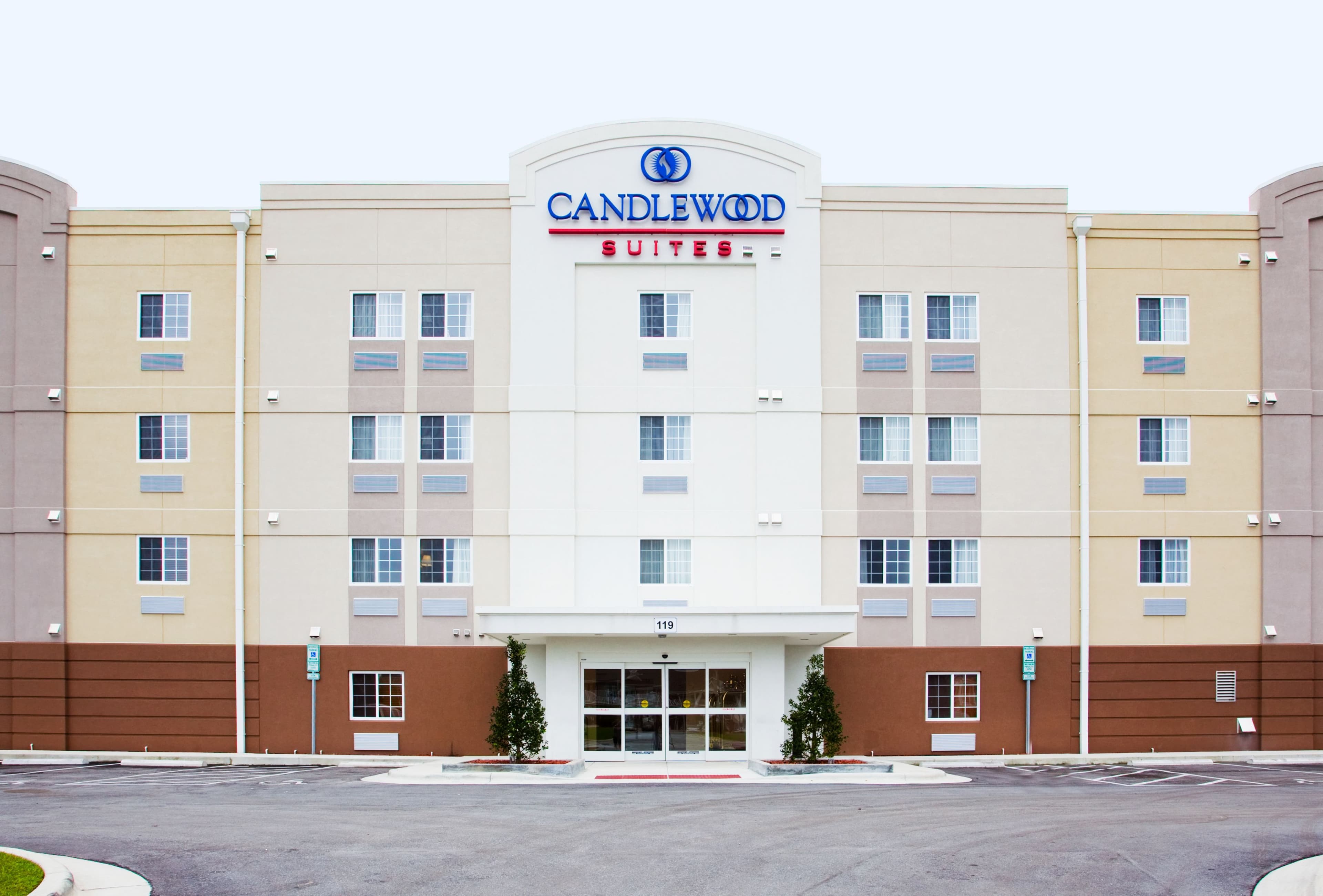 Candlewood Suites Jacksonville - Image 1